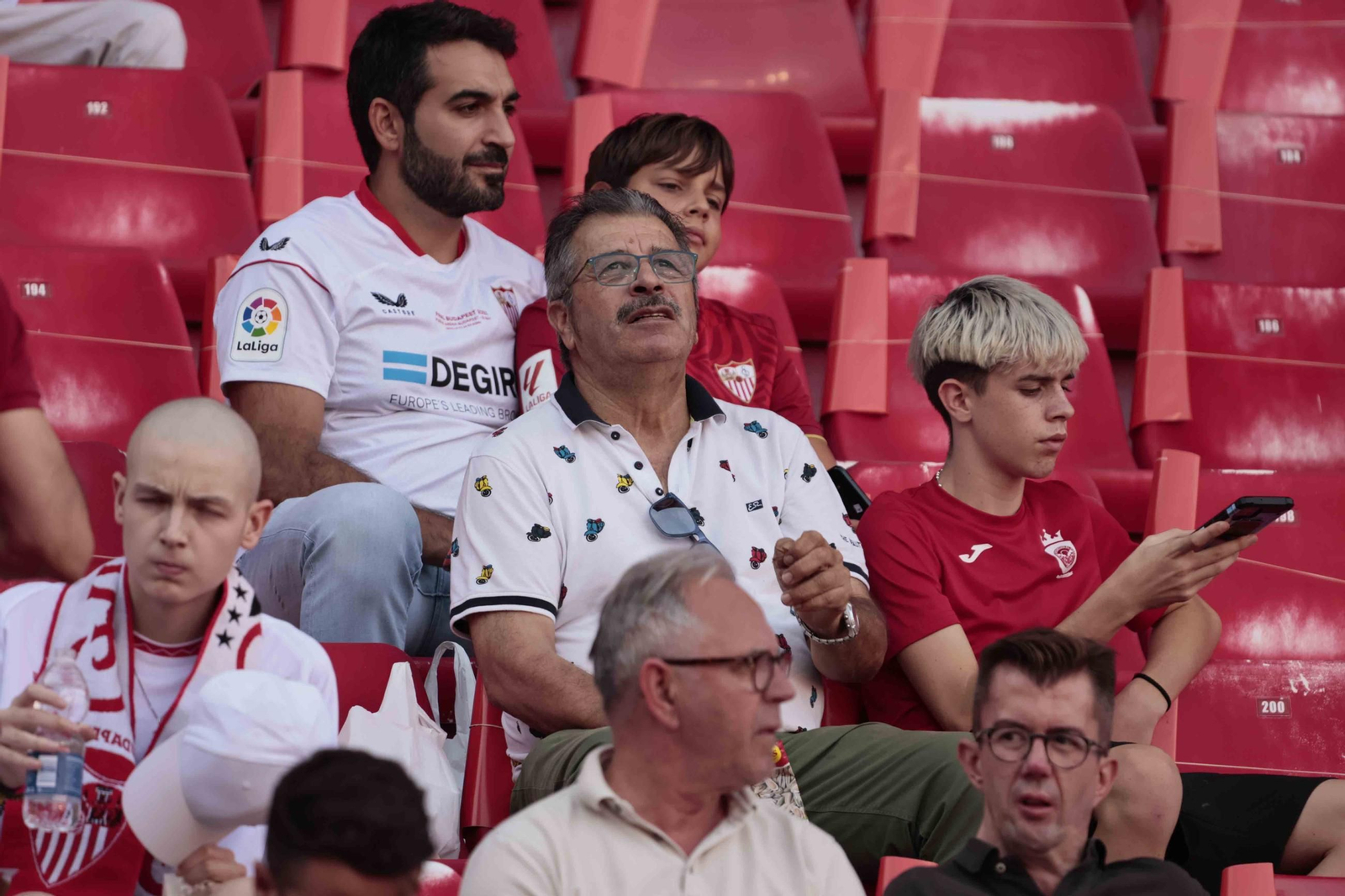 Búscate en el Sevilla - Betis