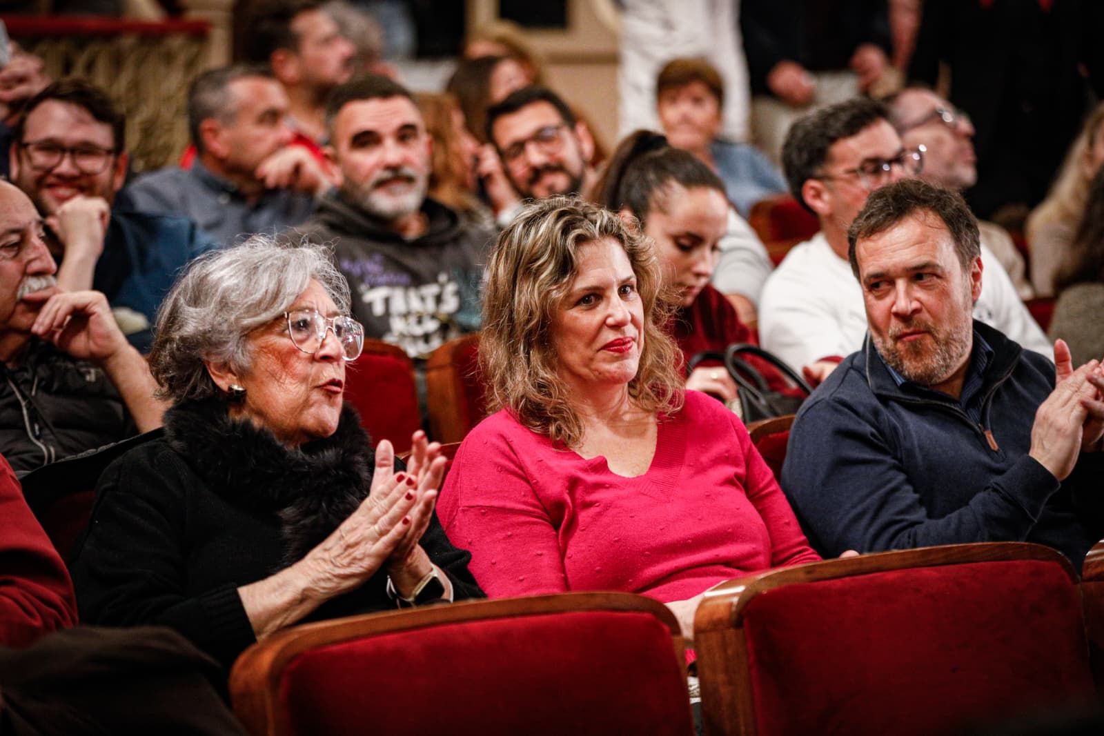 Búscate entre las mejores imágenes de la primera sesión de cuartos del COAC 2026