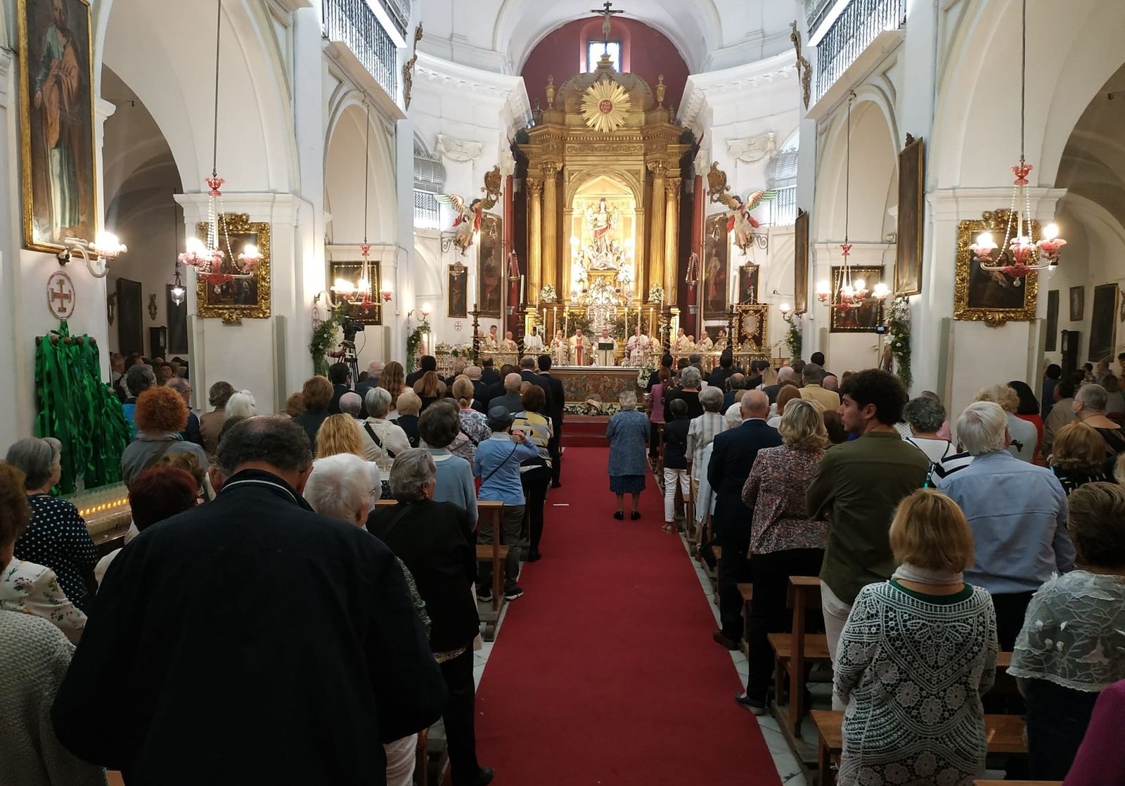 Un momento de la celebración de la misa en la iglesia del Juramento.