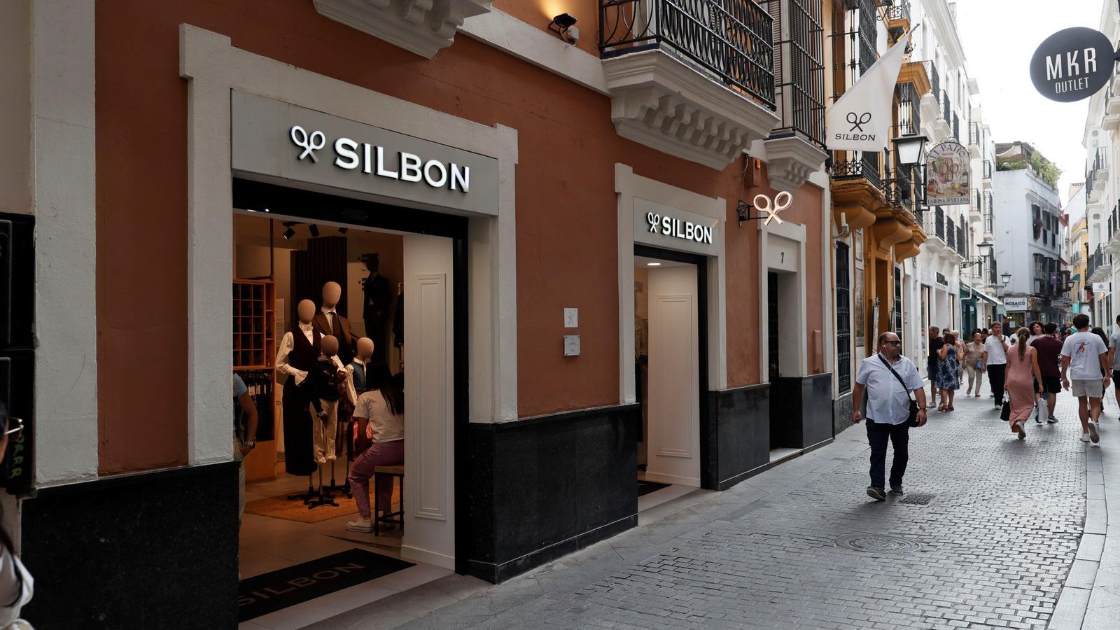 Vista exterior de una tienda de la compañía cordobesa Silbon. Vista exterior de una tienda de la compañía cordobesa Silbon.