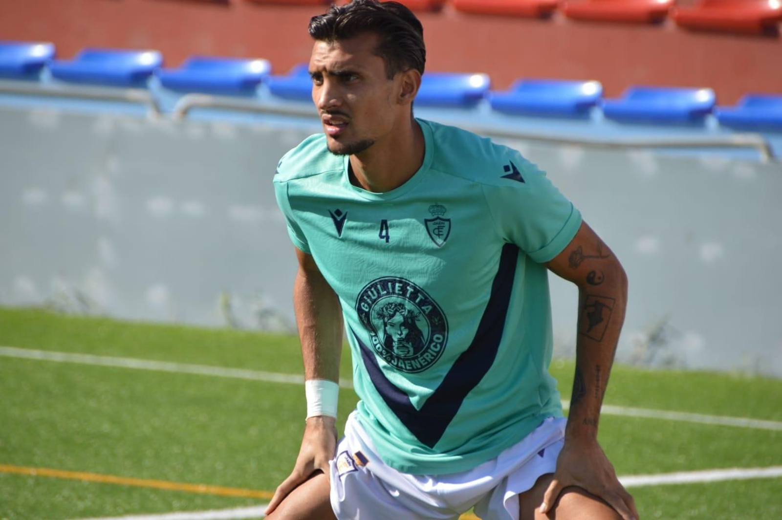 Pavón, en el calentamiento del duelo ante la Deportiva Minera.