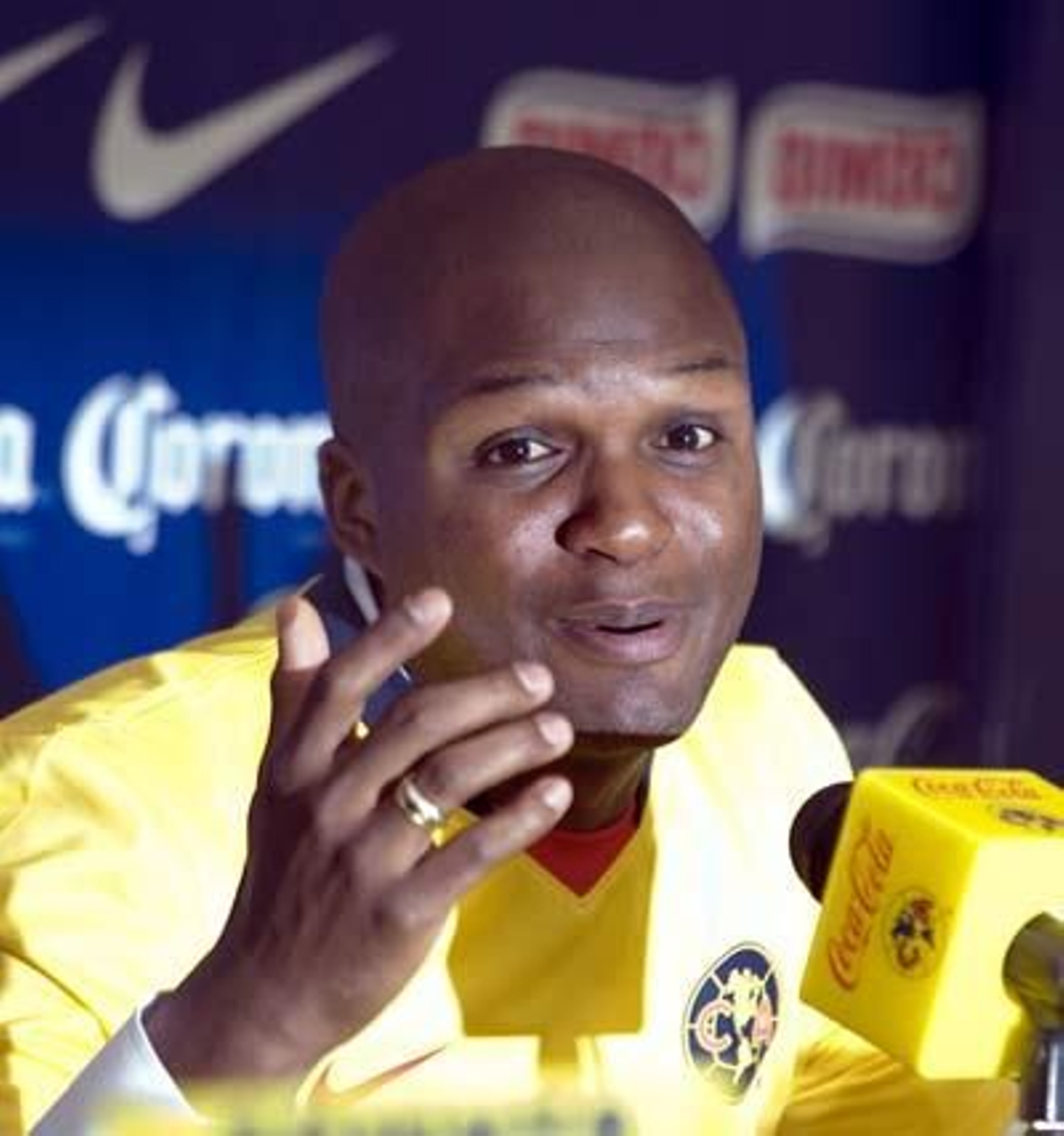 Mosquera, presentado como nuevo jugador del América