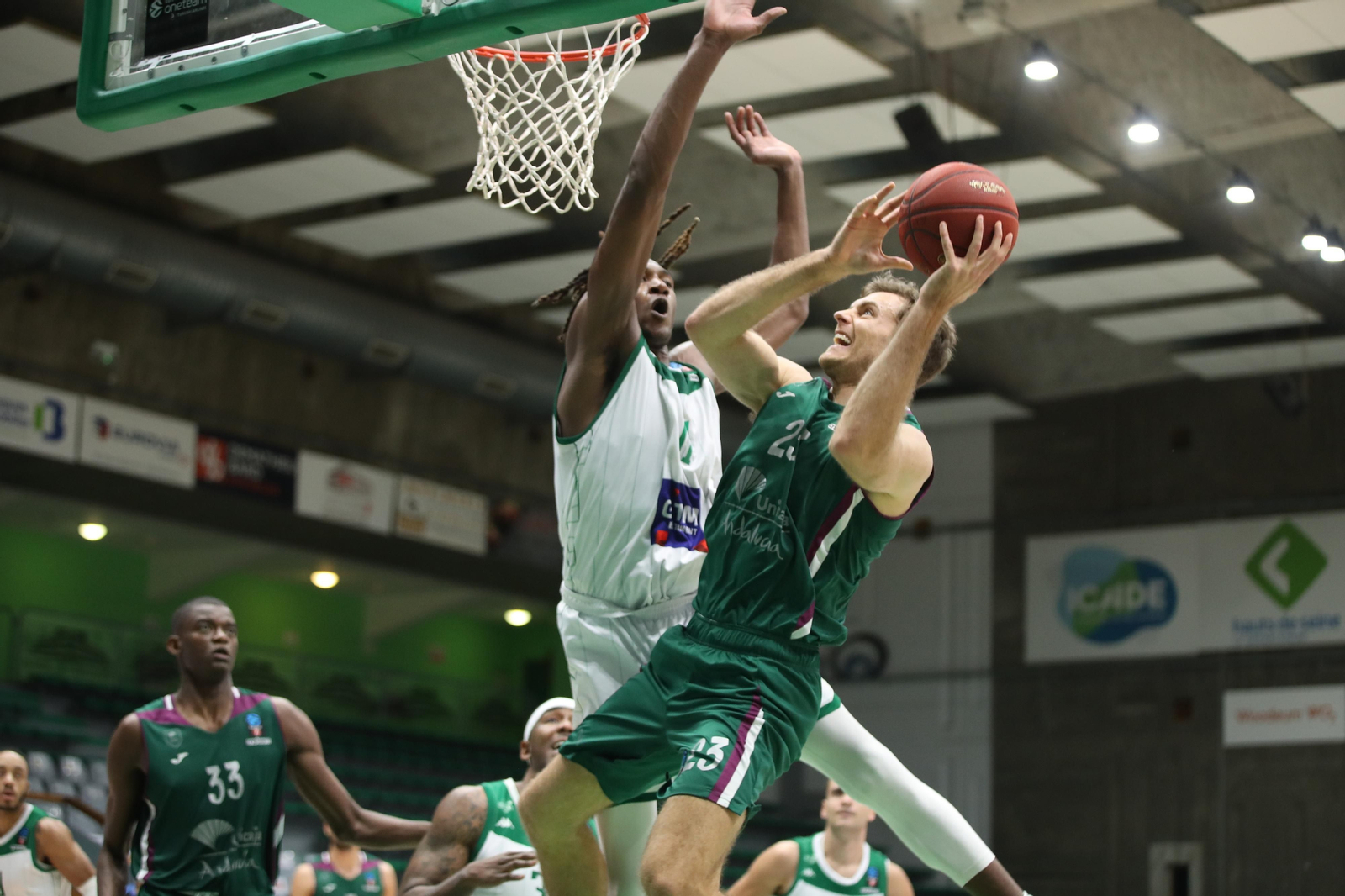 Las fotos del Nanterre-Unicaja.