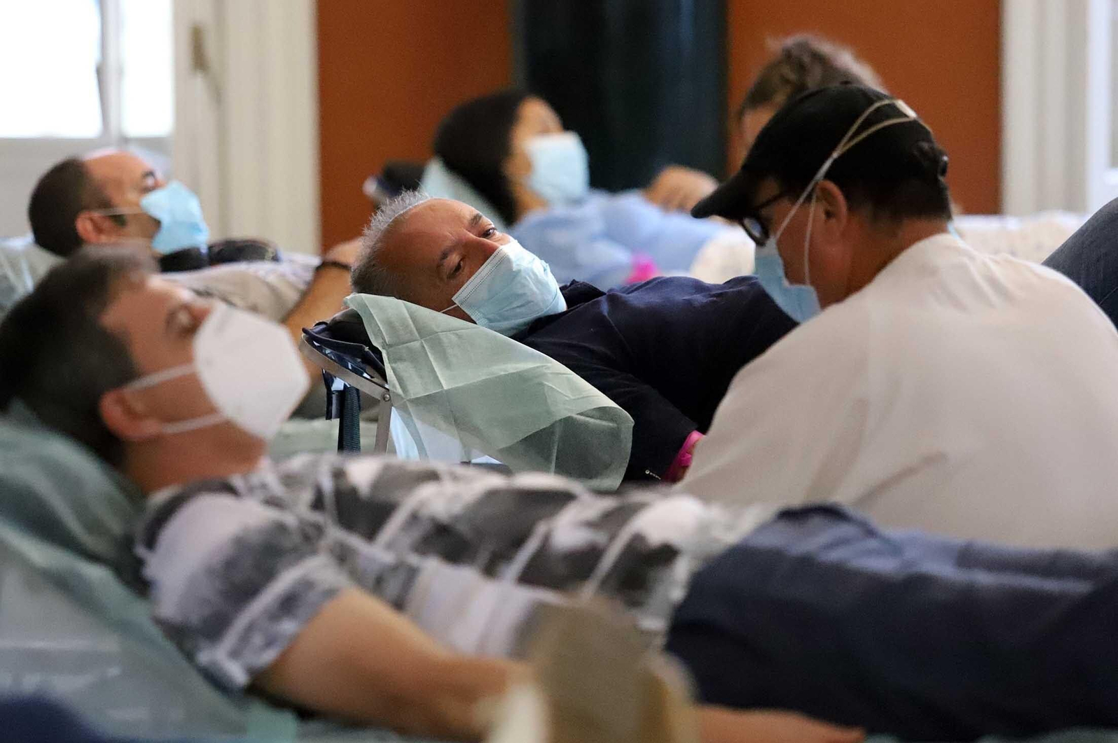 Imagen de archivo. Donantes de sangre en Huelva.