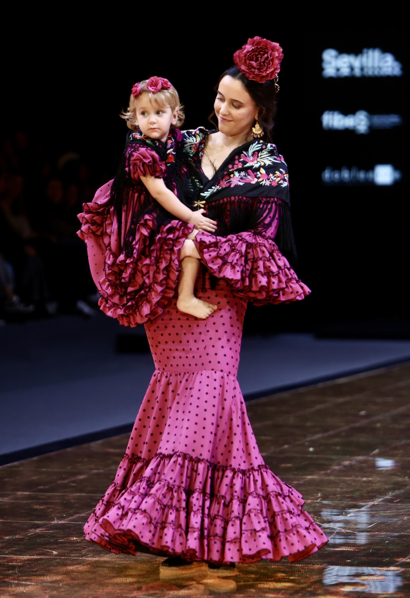 Desfile de Maricruz &Montecarlo en SIMOF, todas las fotos