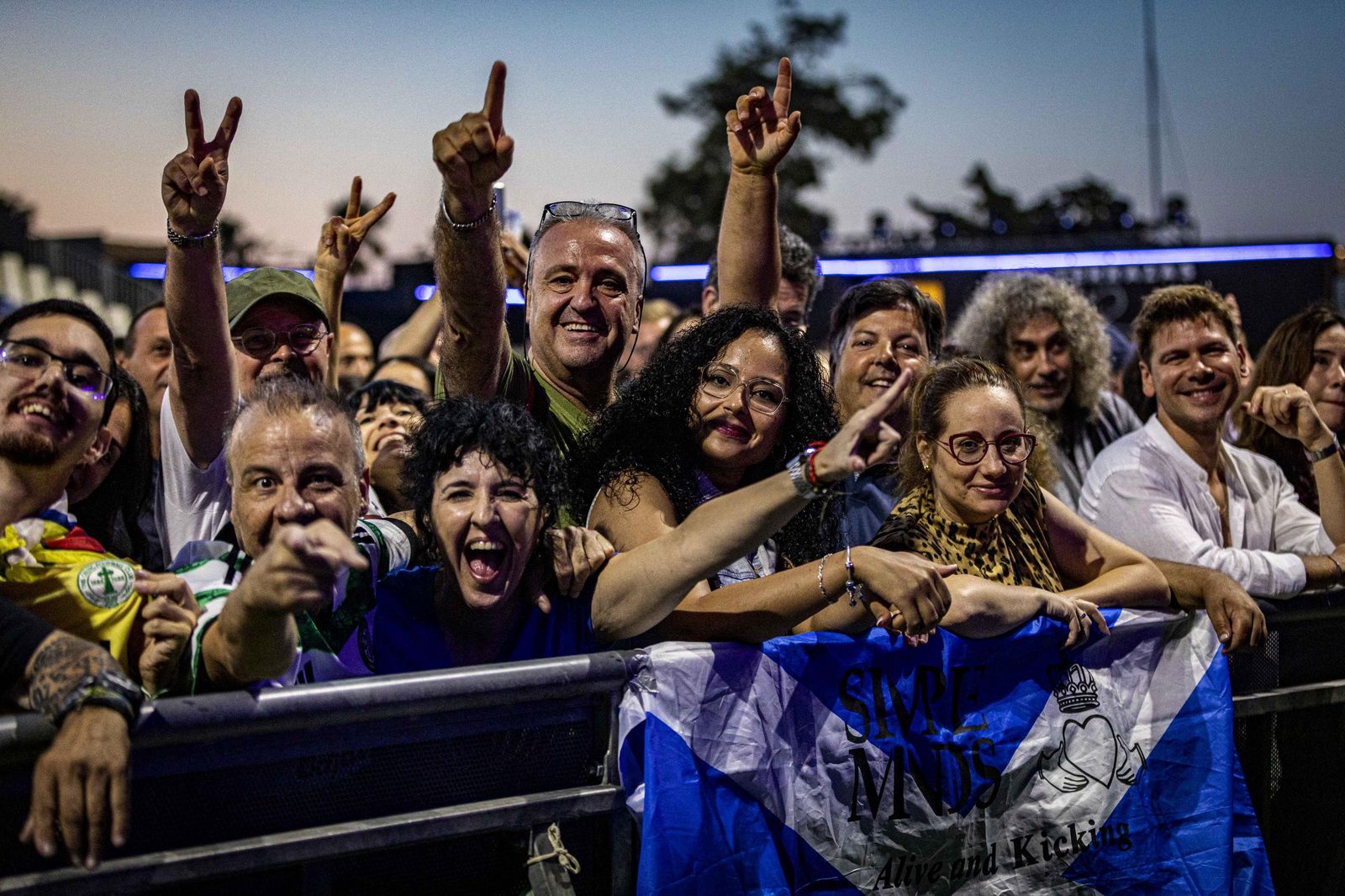 Búscate en las imágenes del concierto de Simple Minds en Concert Music Festival