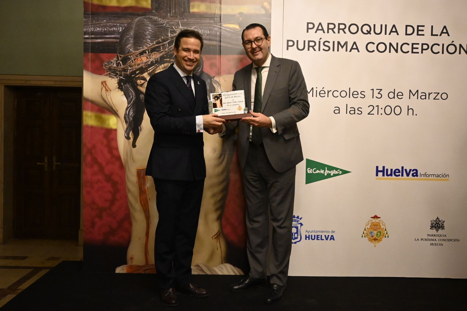 Acto de entrega de recuerdos por la XXX Exaltación a la Saeta de Huelva, en imágenes