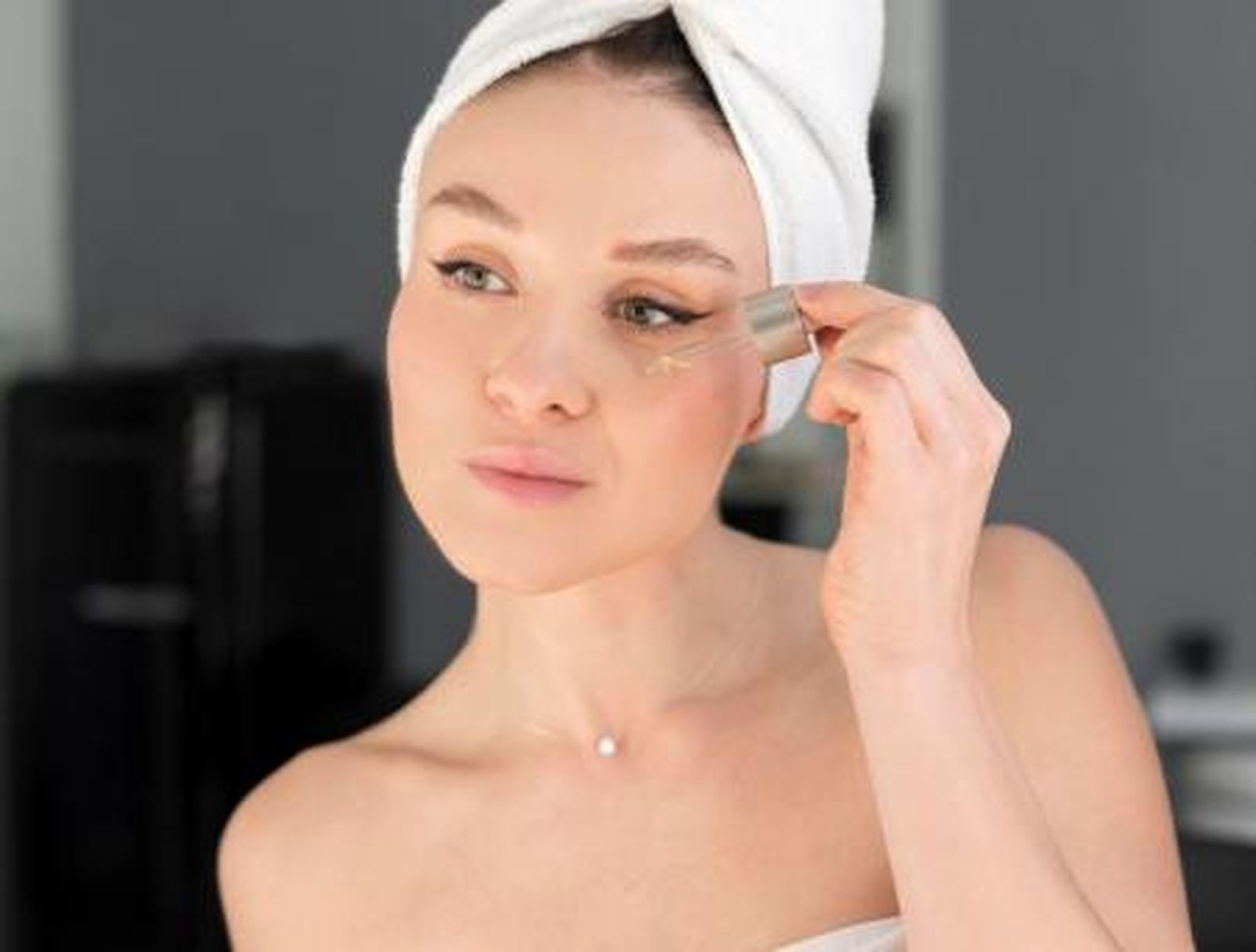 Revierte los signos de la edad con esta rutina de sérums