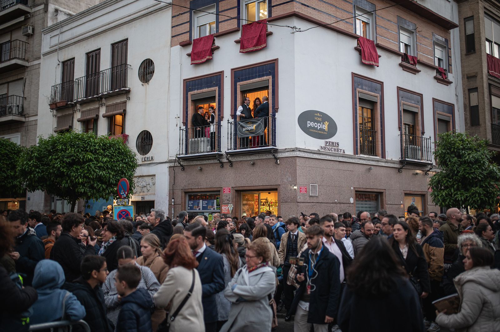 Las imágenes de la Hermandad de los Javieres en la Semana Santa de Sevilla 2024