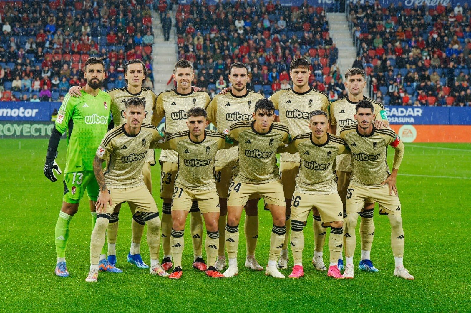 Once inicial del Granada CF en el choque ante Osasuna