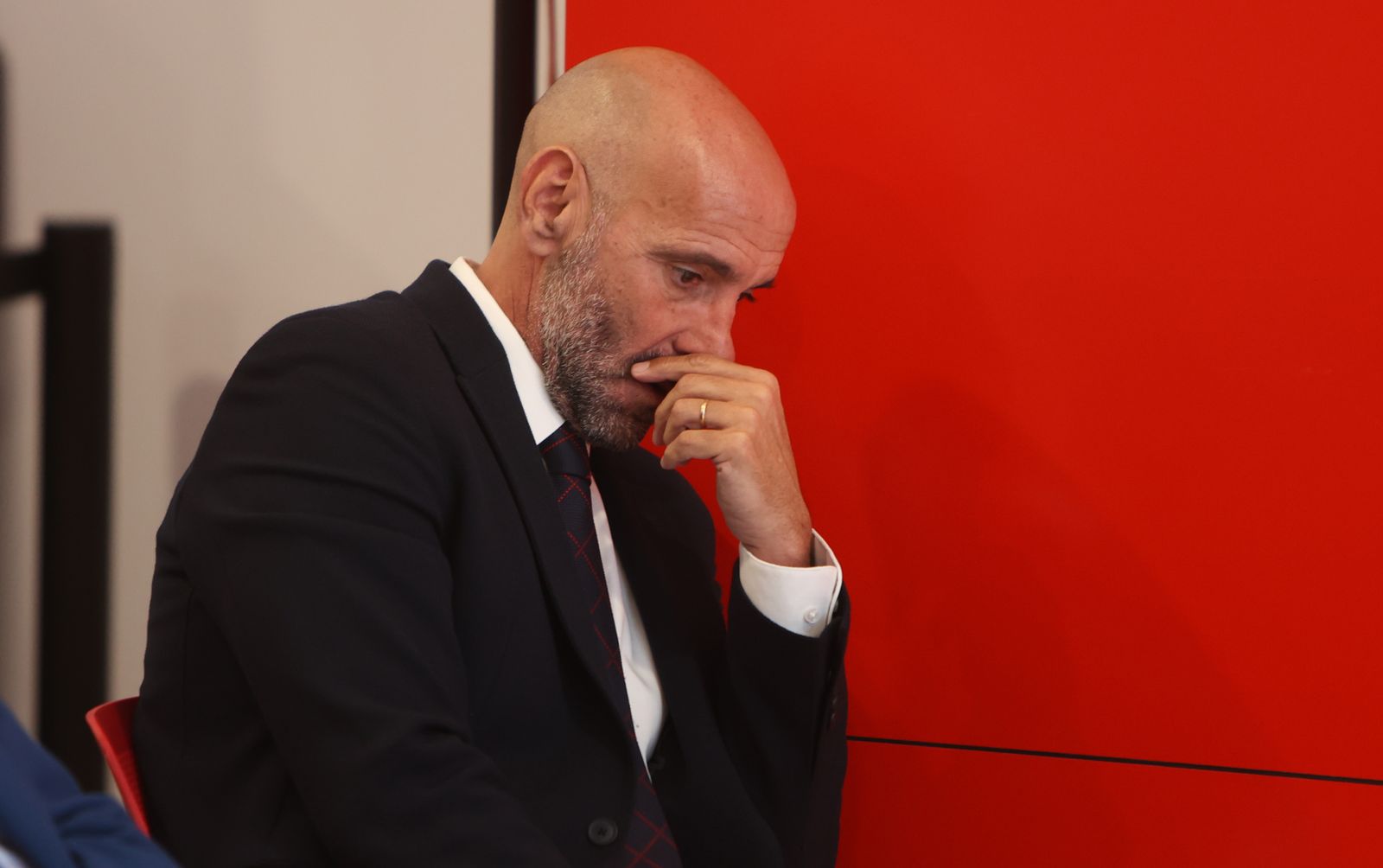 Lopetegui se despide en r.p.