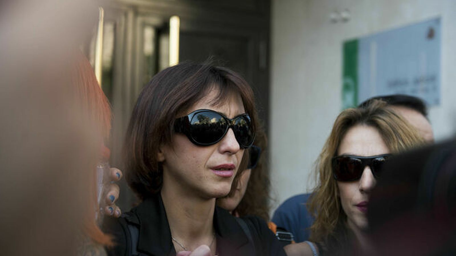 Los hijos de Juana Rivas pasan la noche en un hospital en Italia y el padre estudia medidas contra ella.