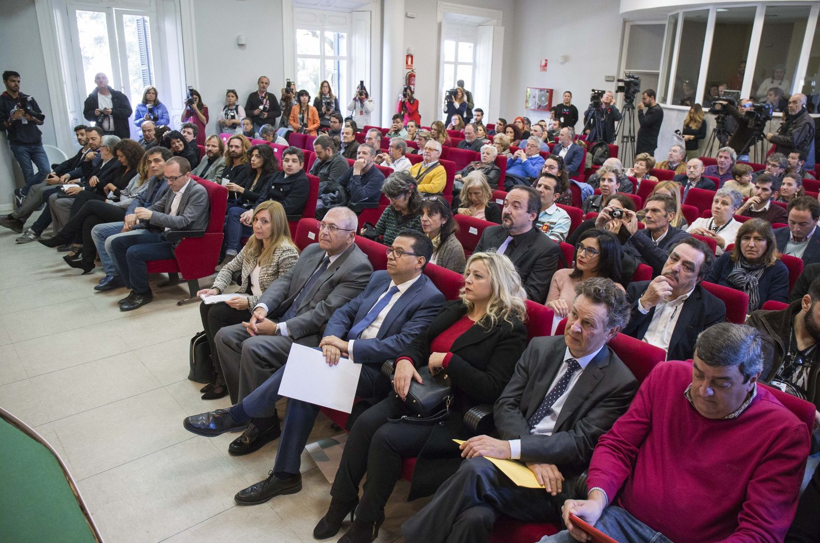 Expectación en la Sala Colón, donde en la mañana de ayer se entregaron los premios paralelos y se dio a conocer el palmarés oficial.
