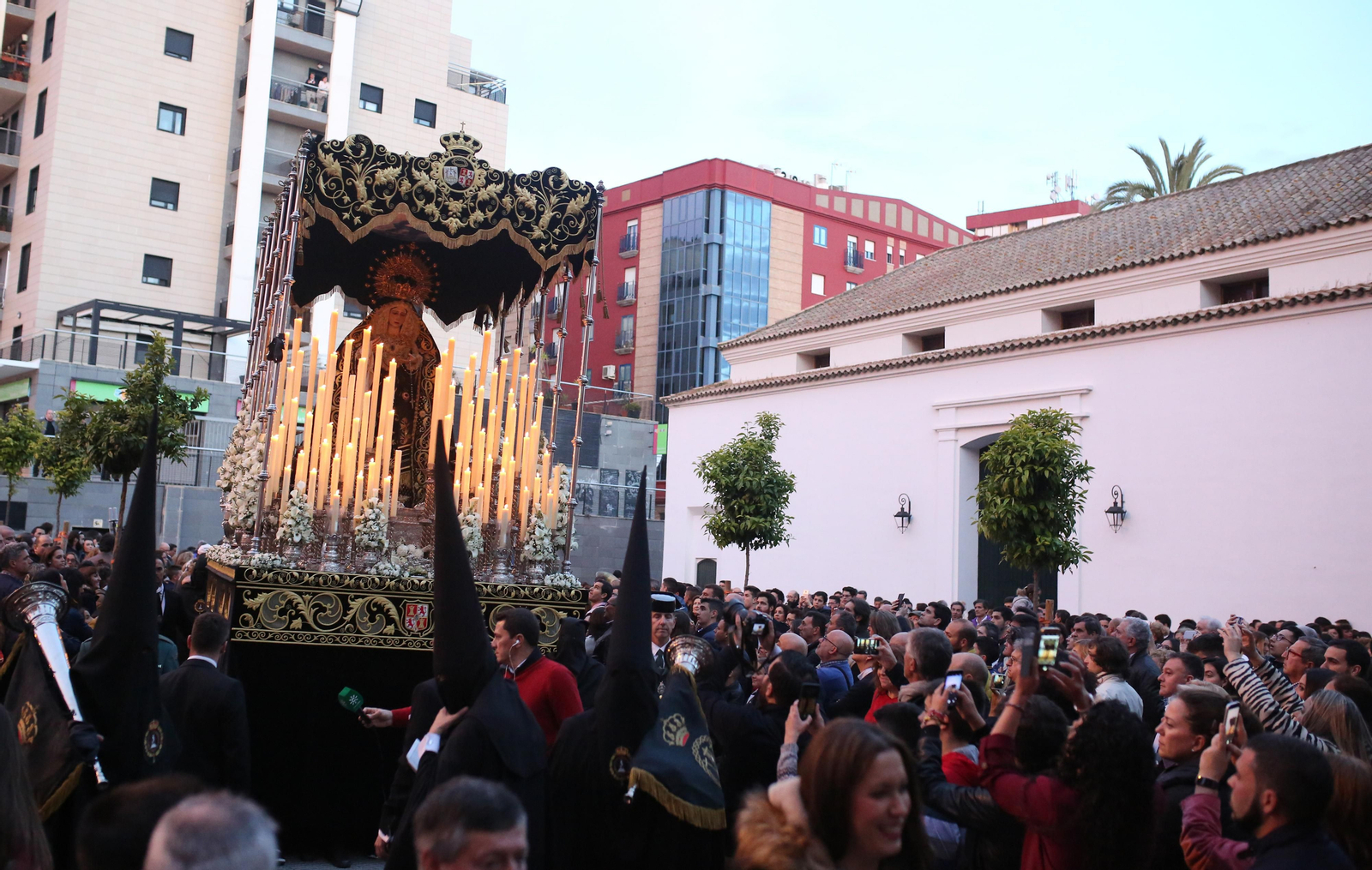 Imágenes de la Hermandad de Nuestra Señora de las Angustias, Santo Entierro de Cristo y Soledad de María