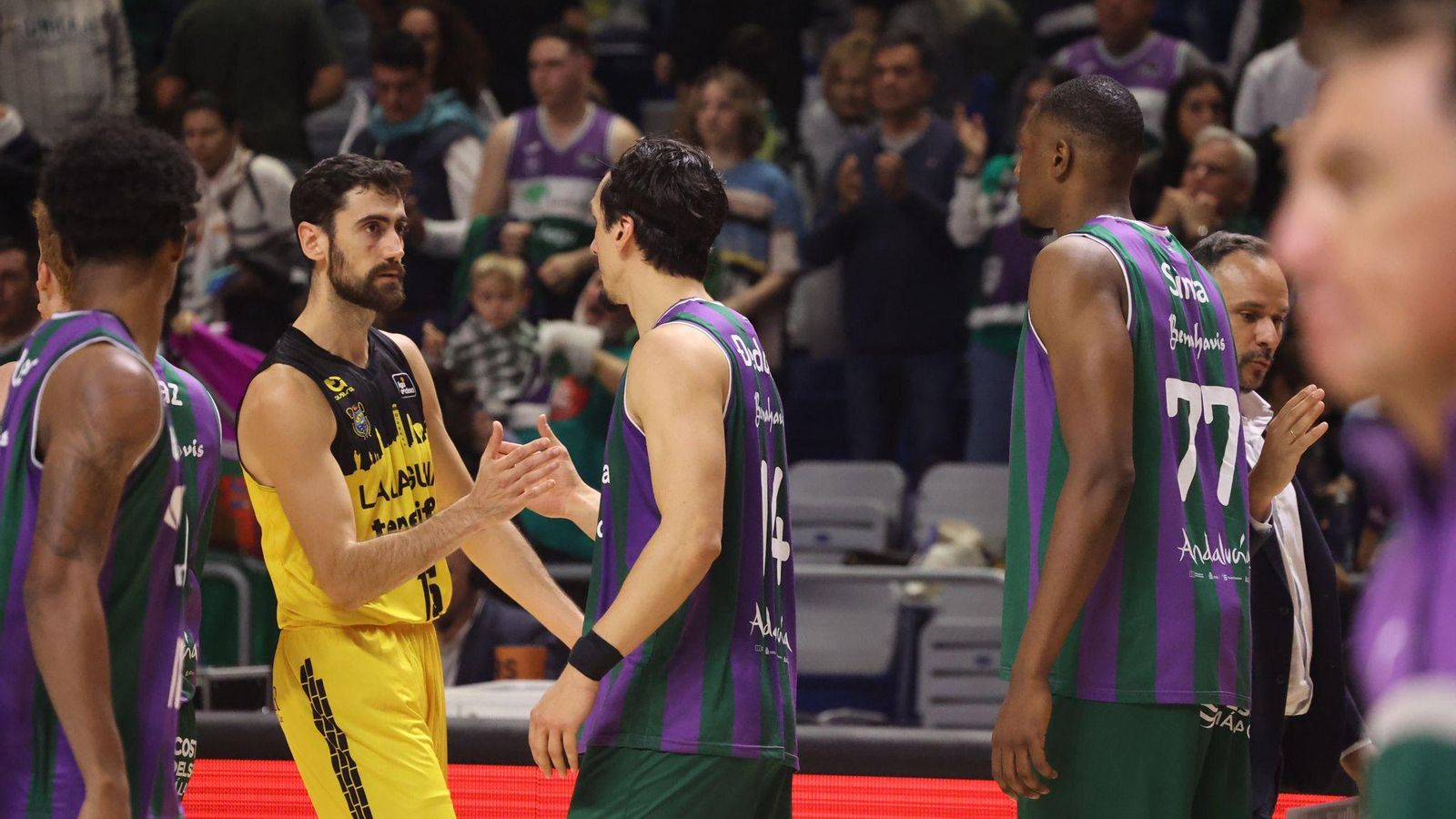 El Unicaja-La Laguna Tenerife, en fotos