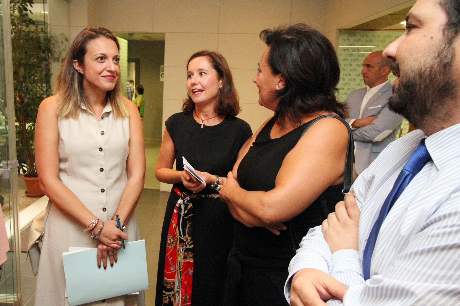 Imágenes de la jornada de puertas abiertas y circuito saludable en el Colegio de Farmacéuticos de Huelva