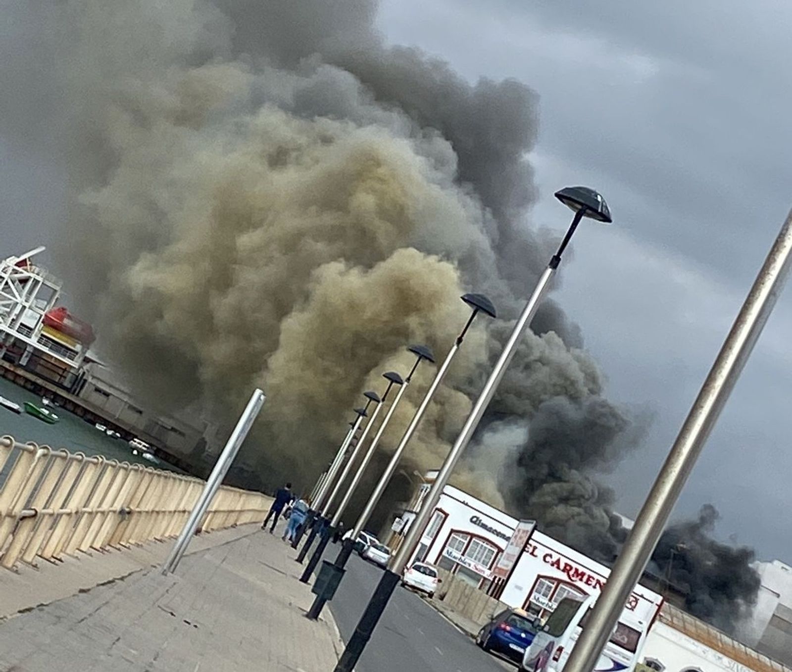 Una imagen de los primeros momentos del incendio.