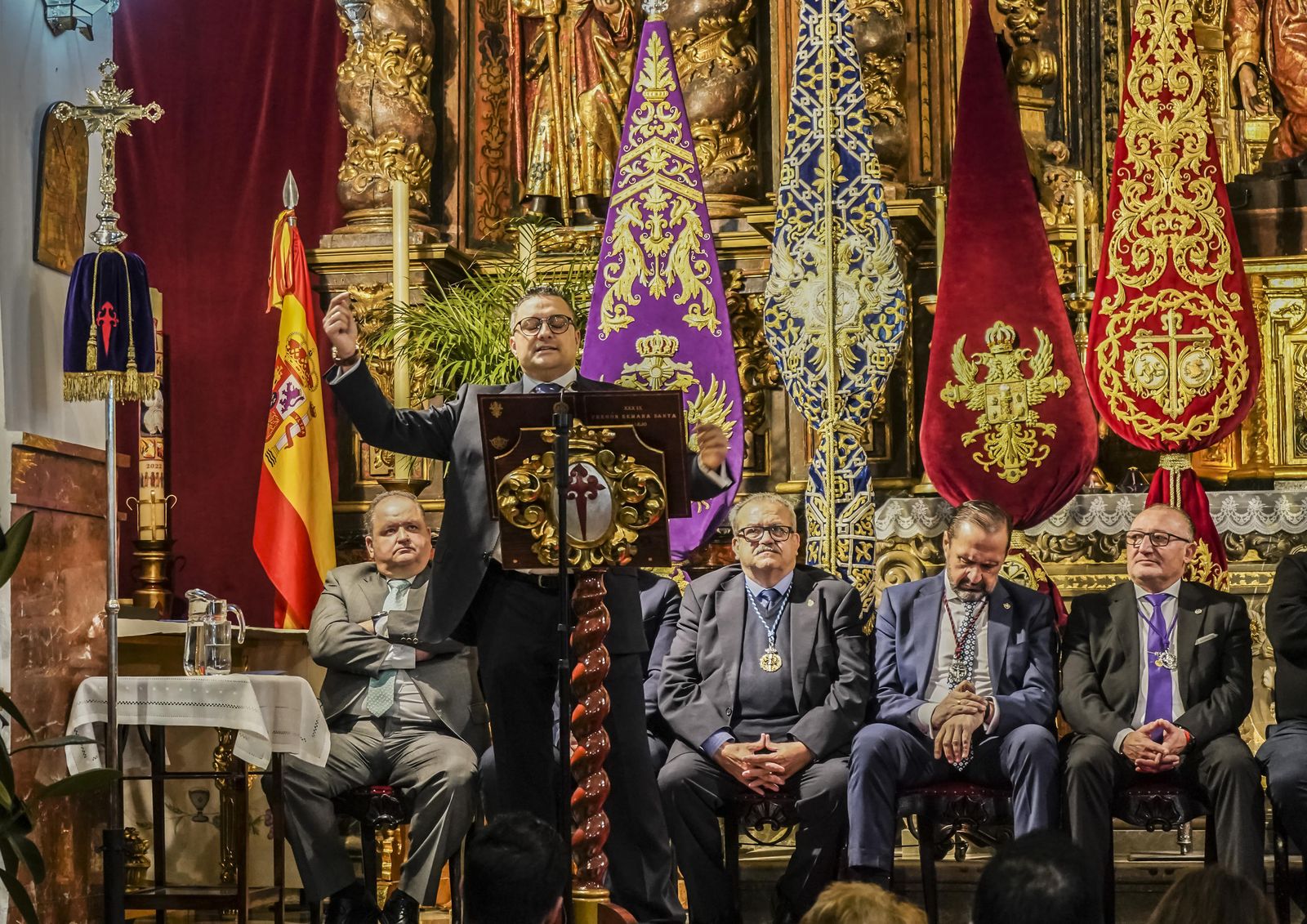 Manuel Dorador glosa en verso la Semana Santa del Realejo