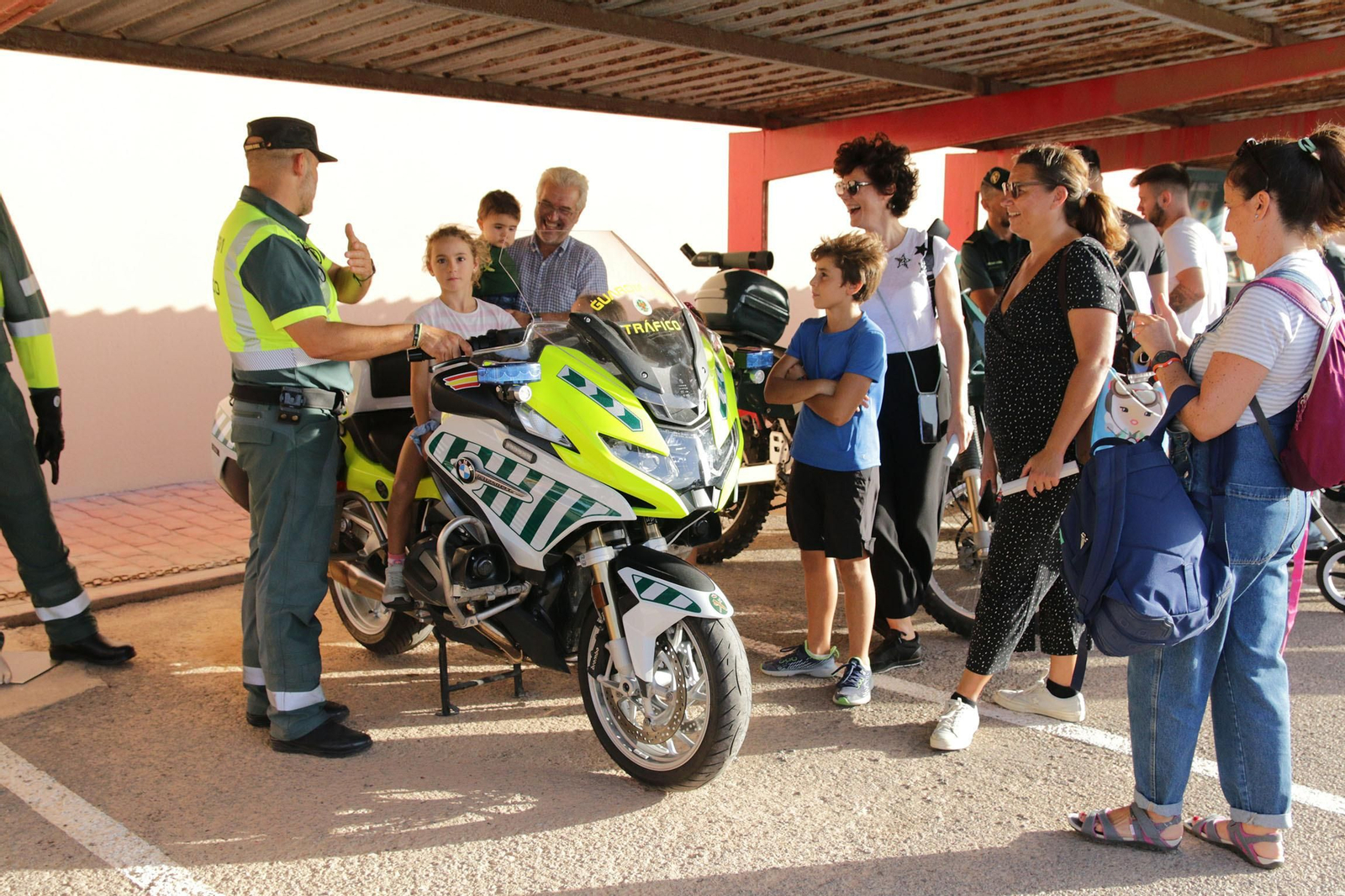 Exposición de Medios de la Guardia Civil con motivo de la festividad de su patrona Exposición de Medios de la Guardia Civil con motivo de la festividad de su patrona