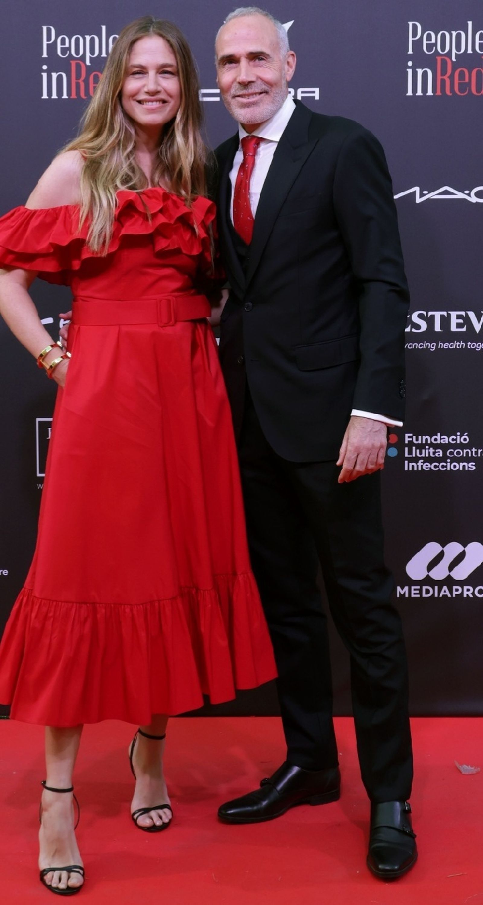 Martina Klein y Álex Corretja