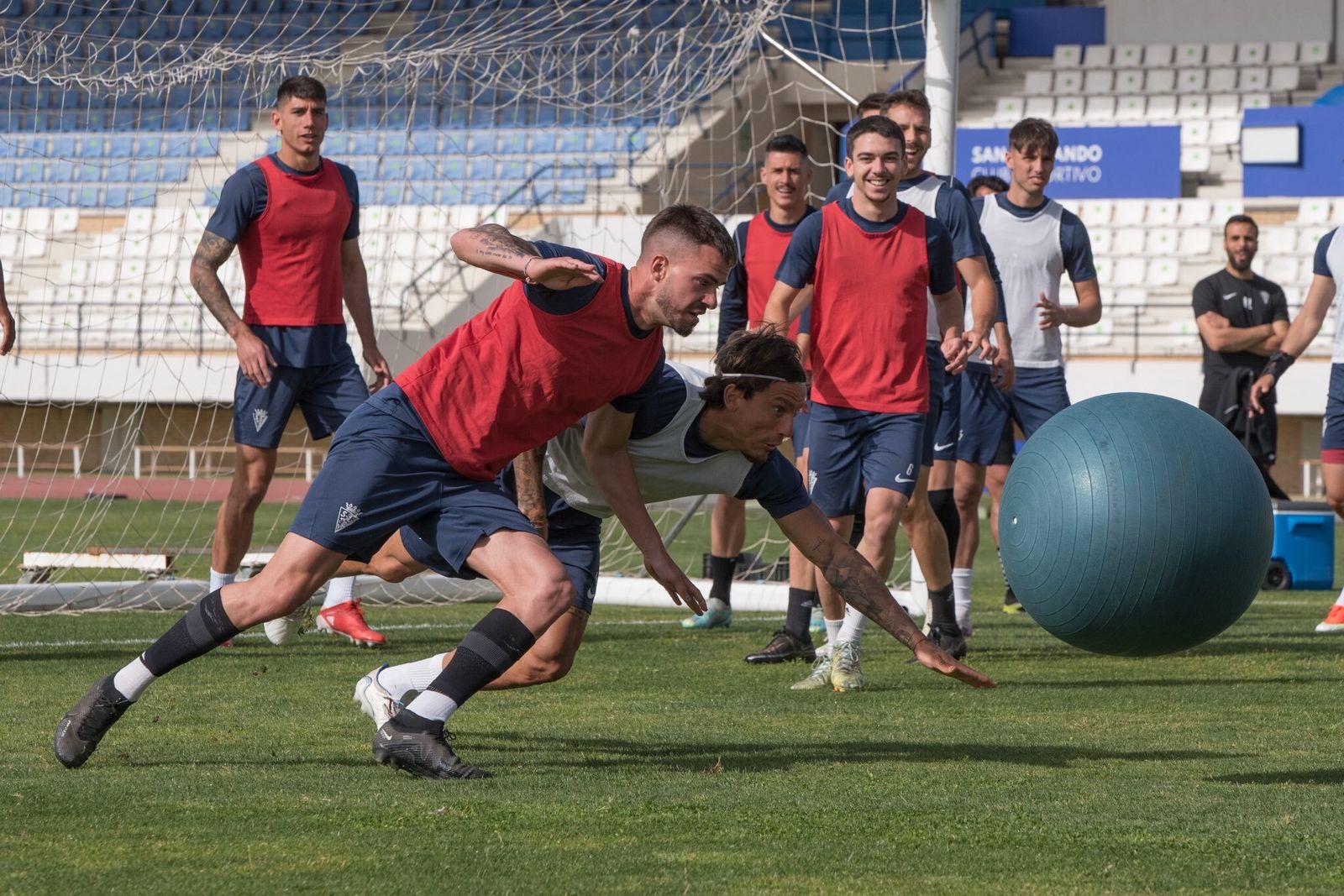 Una imagen del último entrenamiento del San Fernando CD.