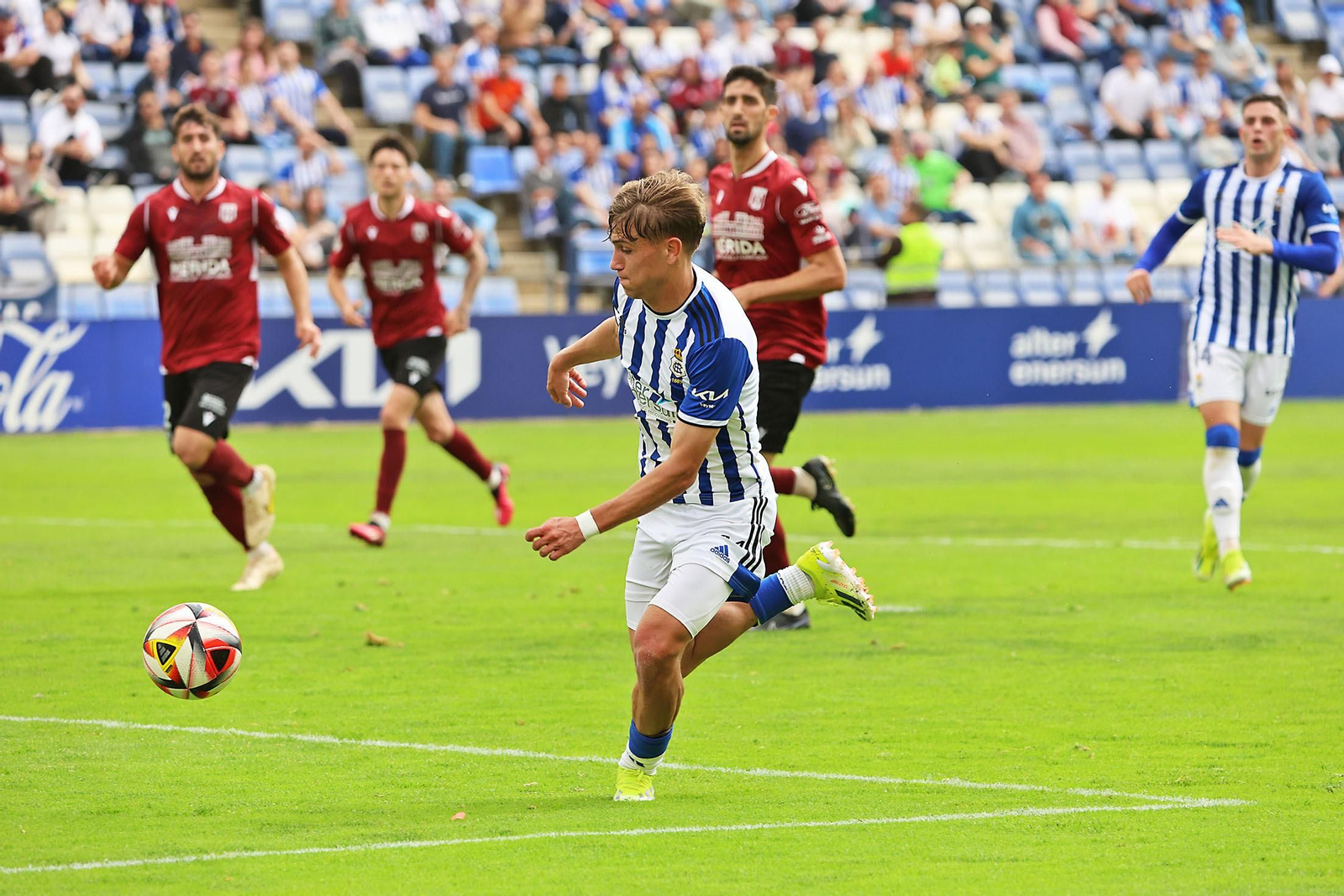 Imágenes del encuentro entre el Recreativo de Huelva y la AD Mérida