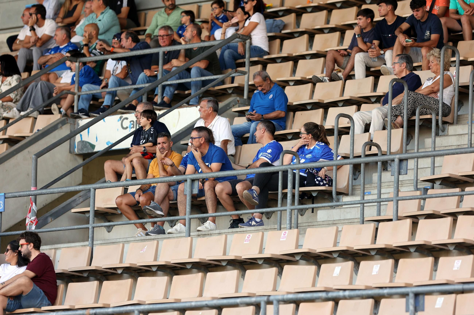 Búscate en el Xerez DFC contra el Yeclano Deportivo en Chapín
