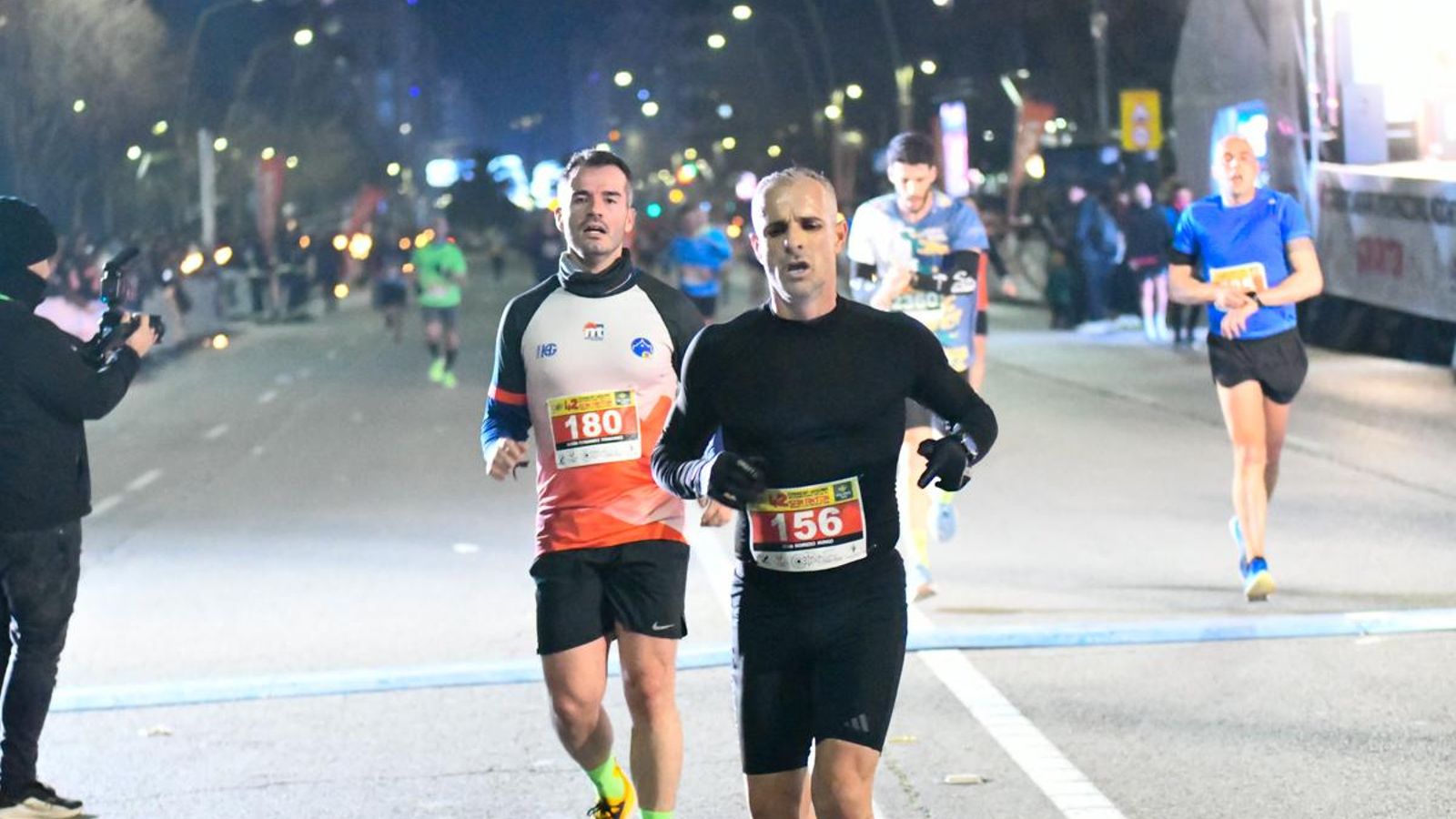 En imágenes: búscate en tu llegada a meta de la Carrera de San Antón 2025 (2)