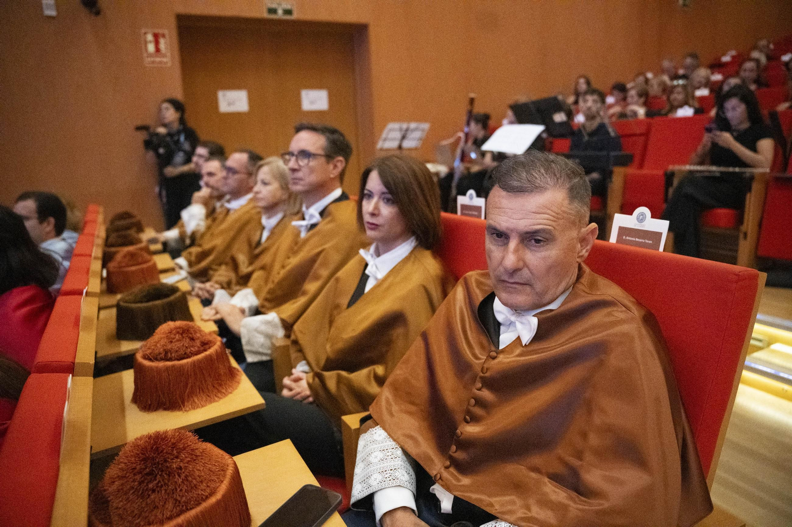 Acto académico de apertura del curso 2025-2026 en la UAL