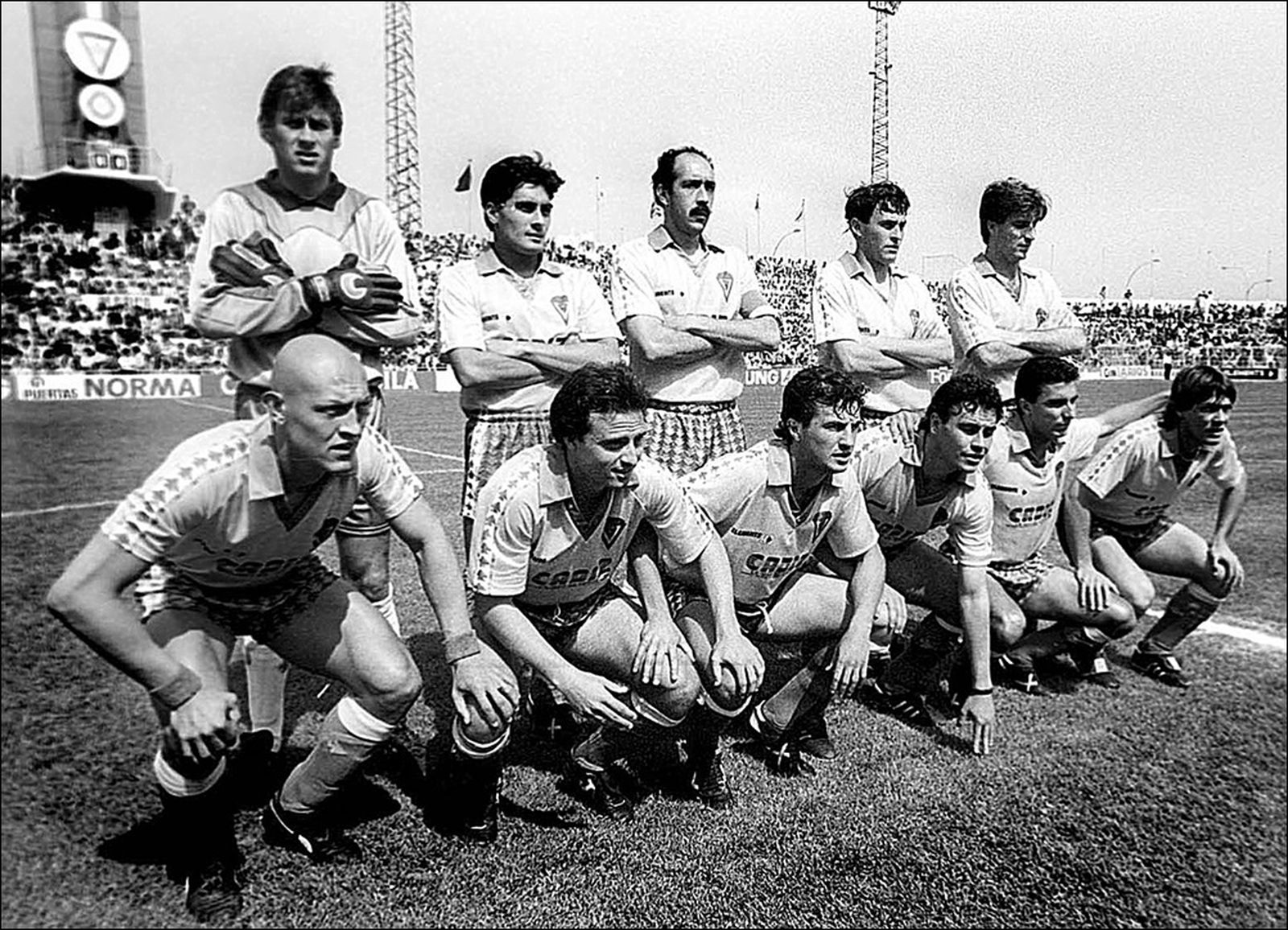 Formación inicial del Cádiz CF el día de la histórica goleada.
