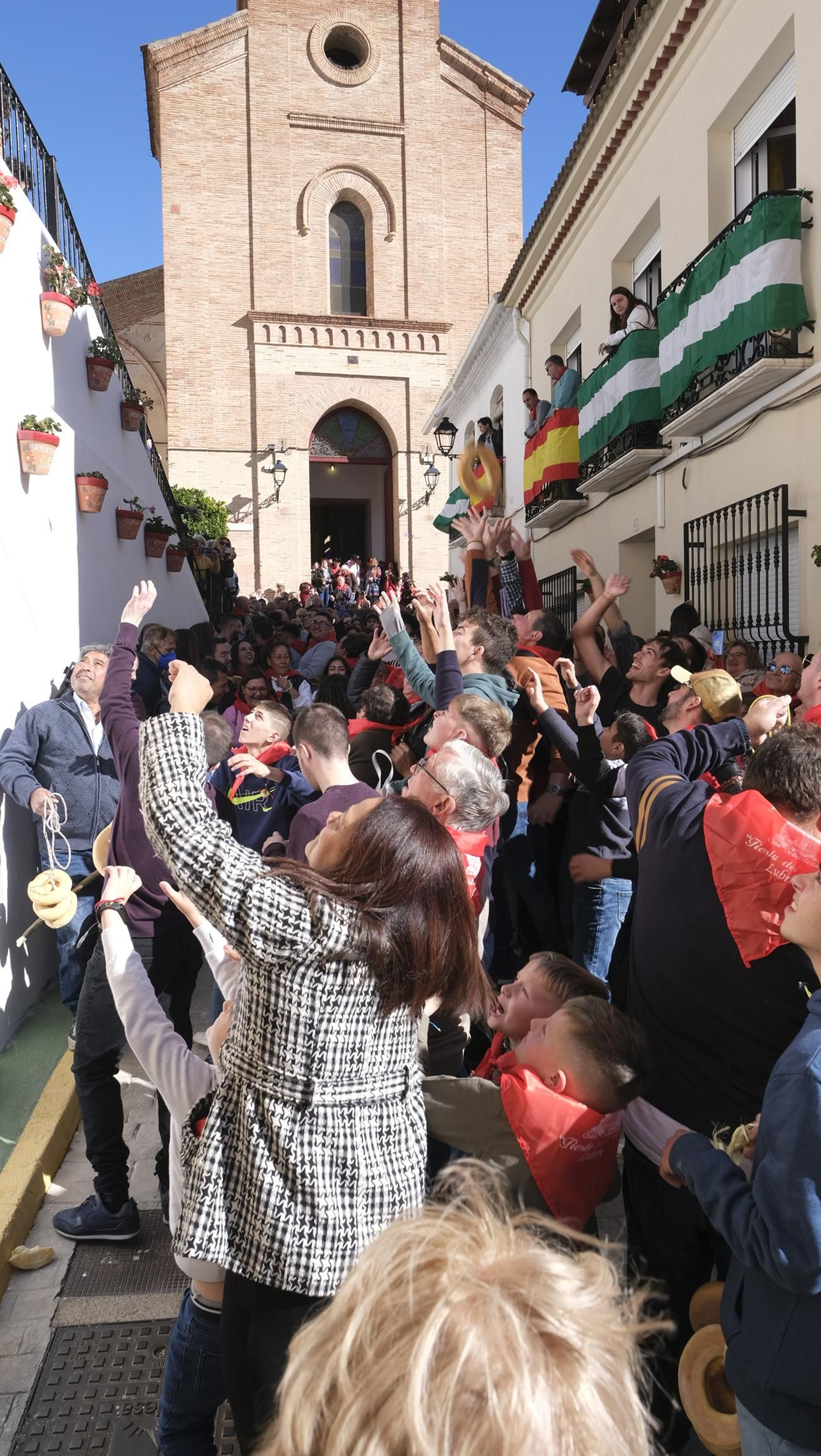 Los vecinos de Lubrín se echan a las calles por San Sebastián