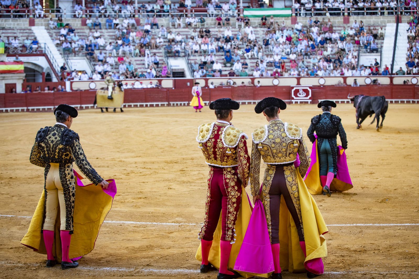 Daniel Crespo, Manzanares y Juan Ortega, en la plaza de toros de El Puerto