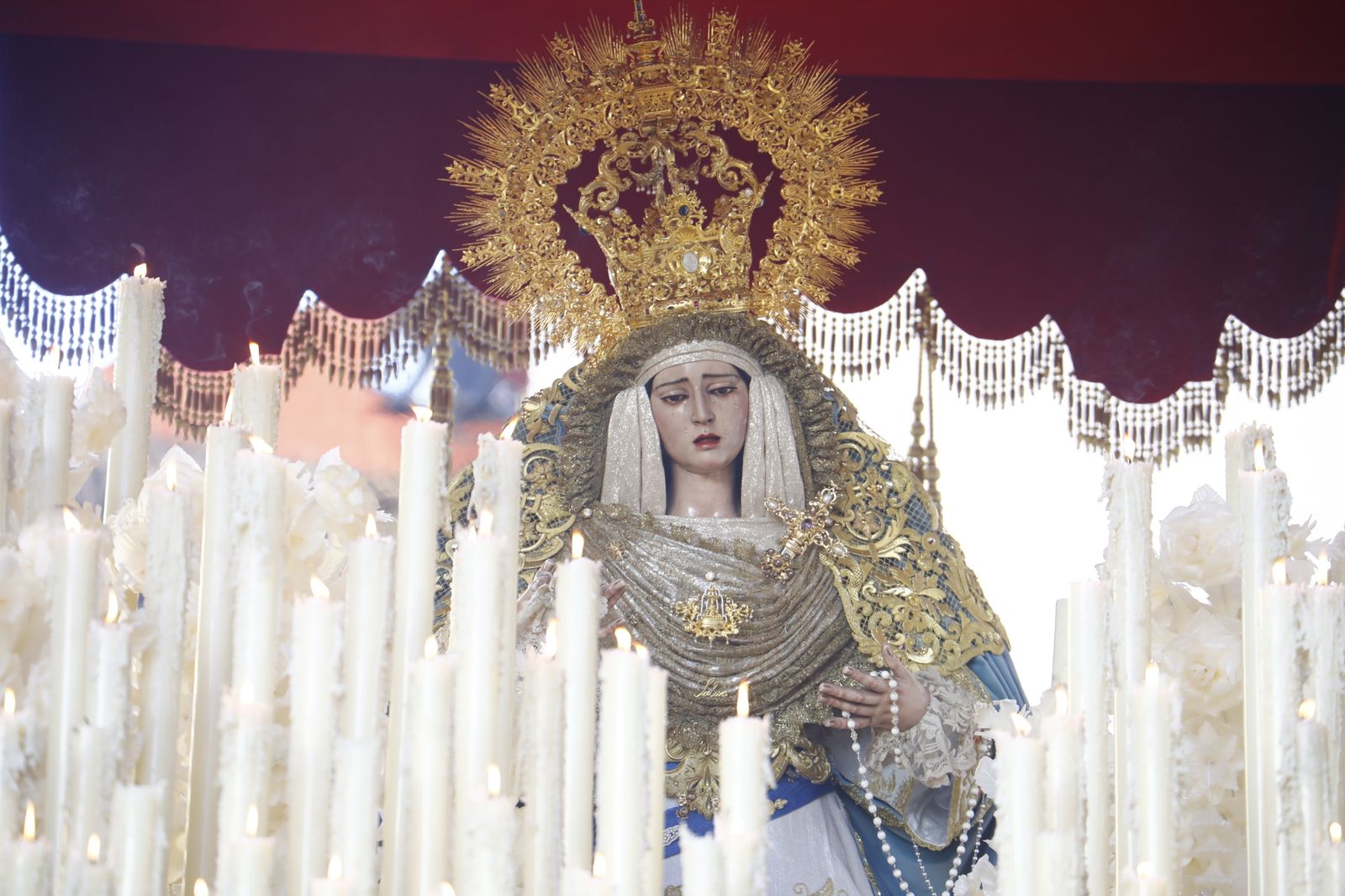 La procesión extraordinaria de la Virgen de la Salud de Córdoba, en imágenes