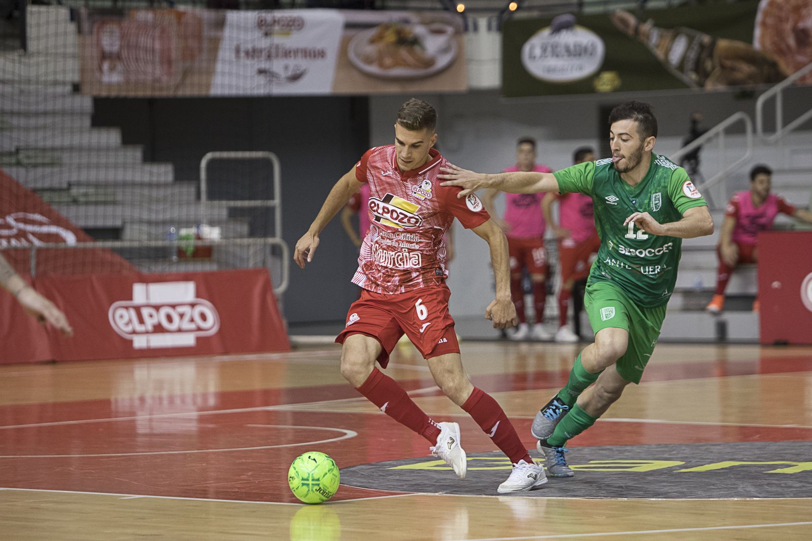 Un lance del choque entre ElPozo Murcia y el UMA Antequera.