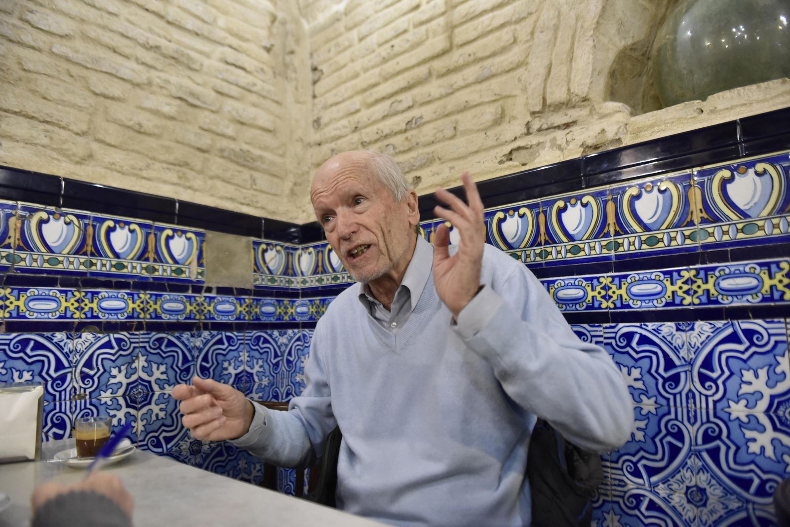 Pascual Garrido Lloret, en el bar El Comercio, calle Lineros.
