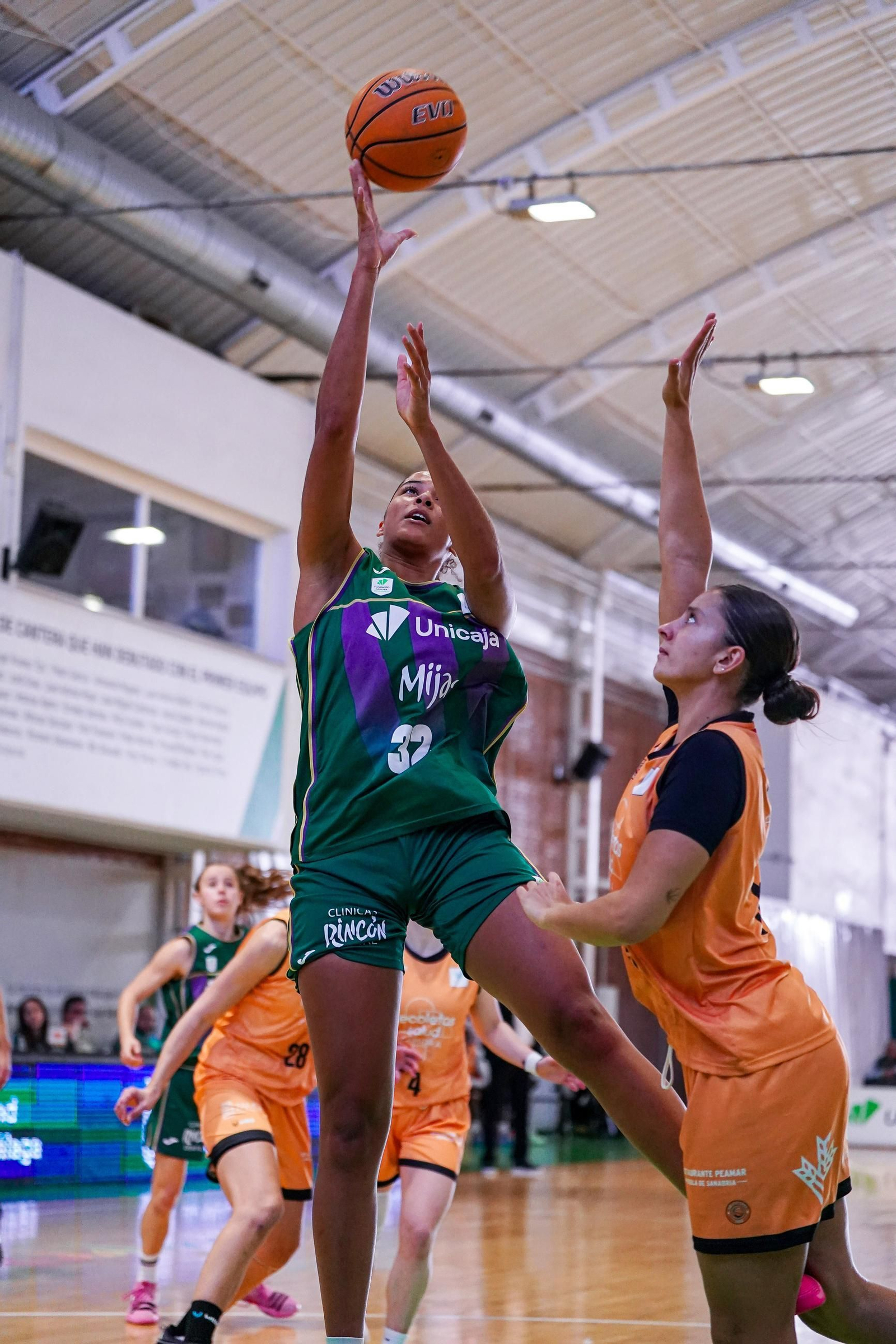 Victoria en la prórroga del Unicaja Mijas ante el Zamora (76-68)