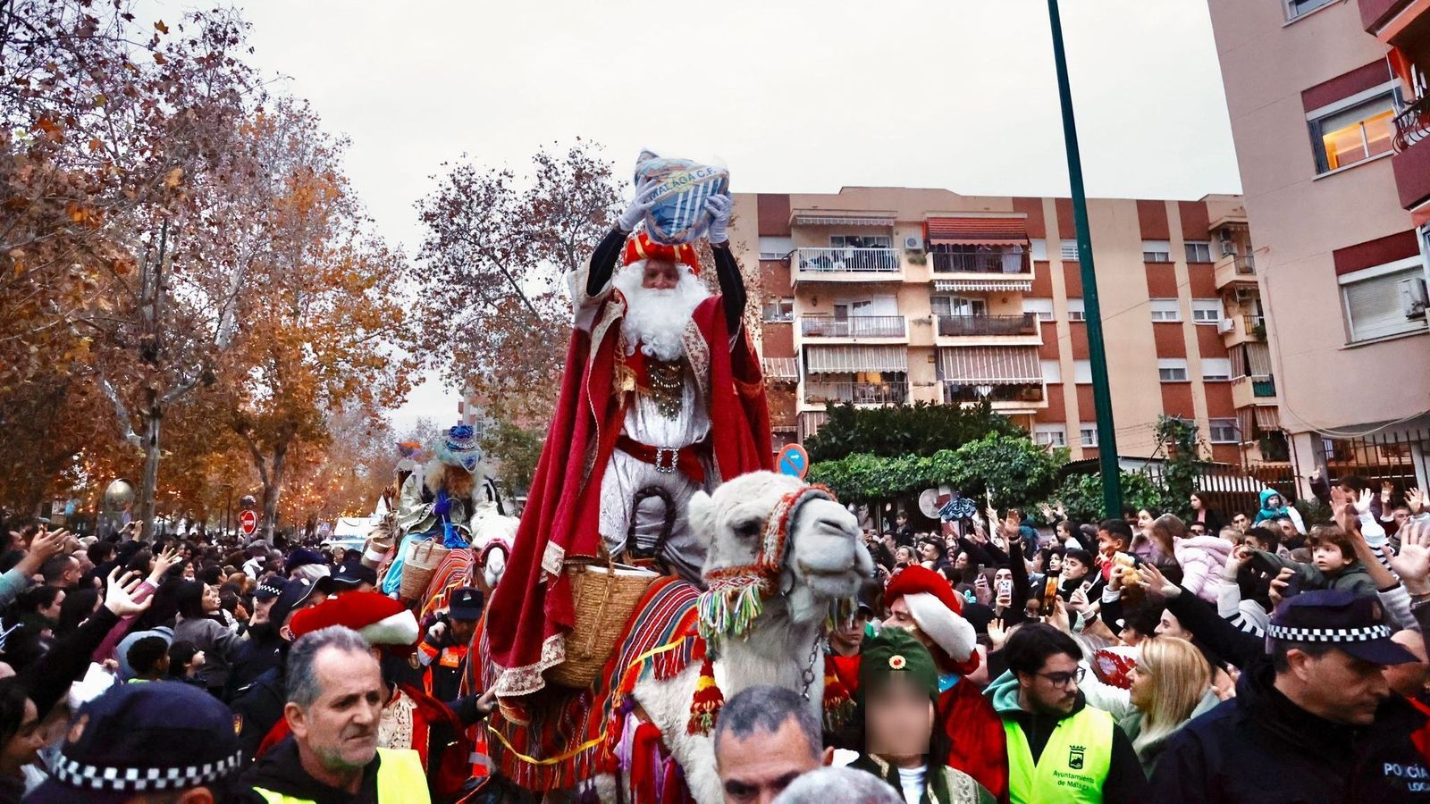 Los Reyes Magos pasando por Cruz de Humilladero