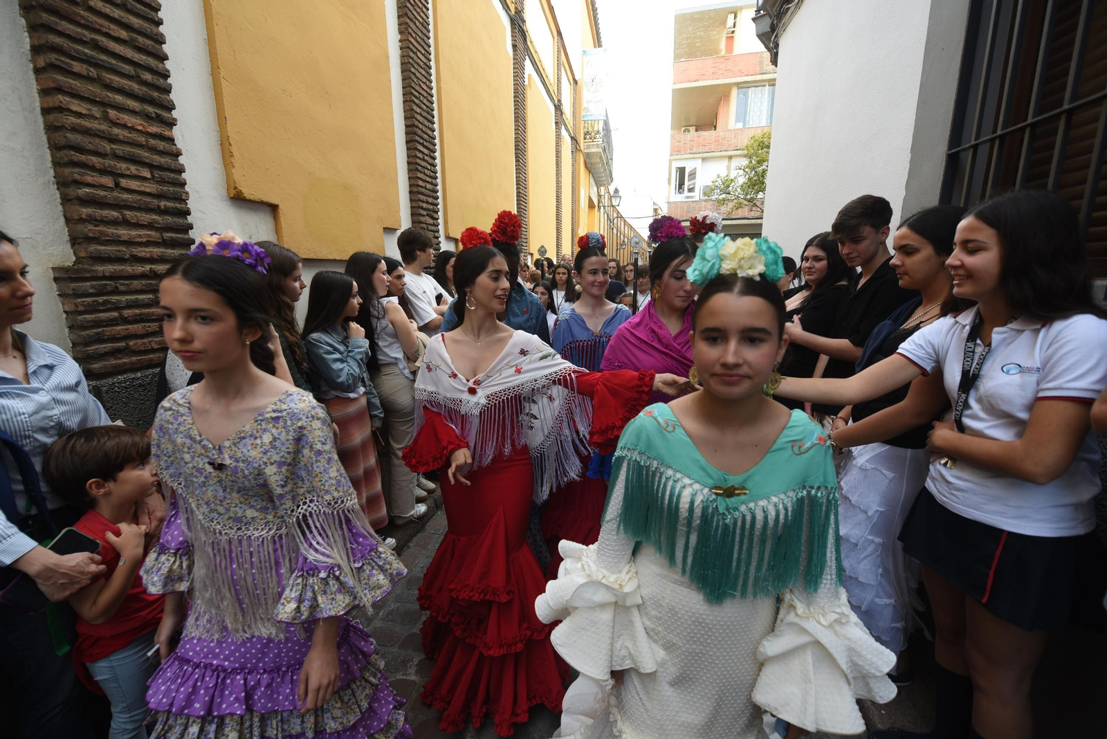 La procesión del colegio Divina Pastora de Córdoba con su Virgen, en imágenes