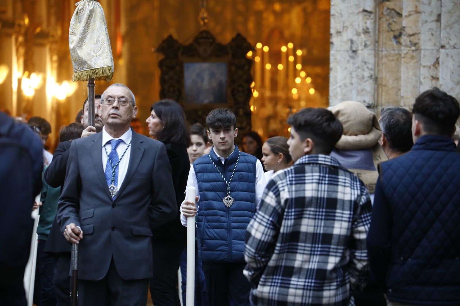 La procesión de la Virgen del Amparo de Córdoba, en imágenes