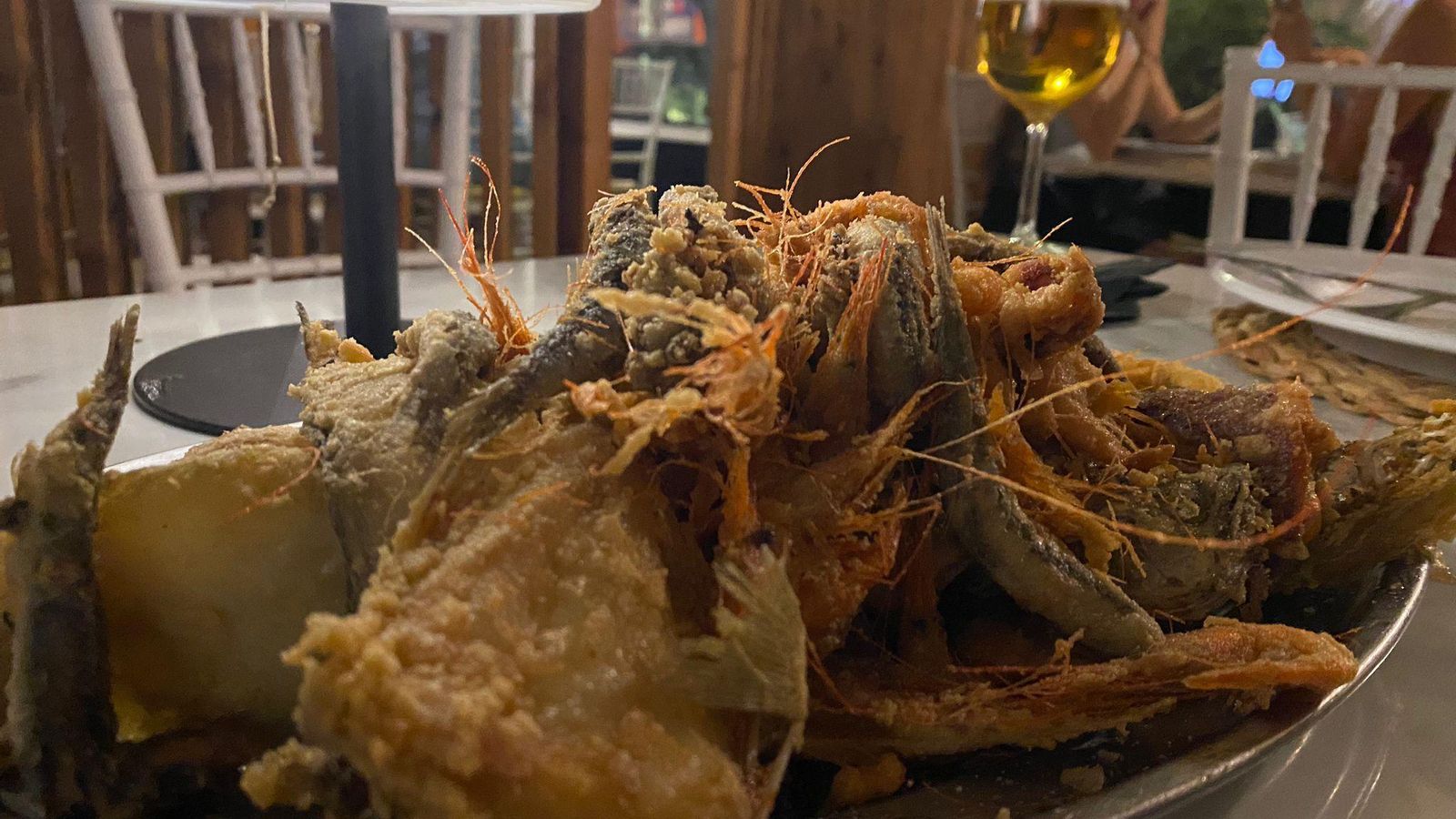 Media ración de pescado frito