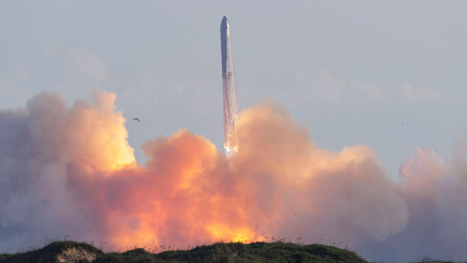 La nave Starship de SpaceX culmina su décima prueba