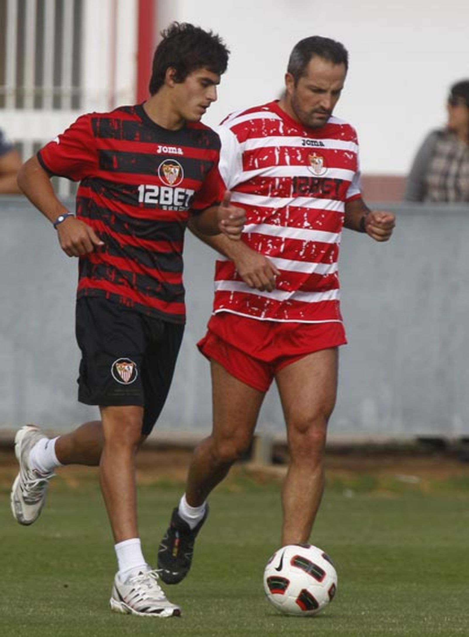 Perotti, con molestias, podría incrementar la lista de bajas ante el Almería