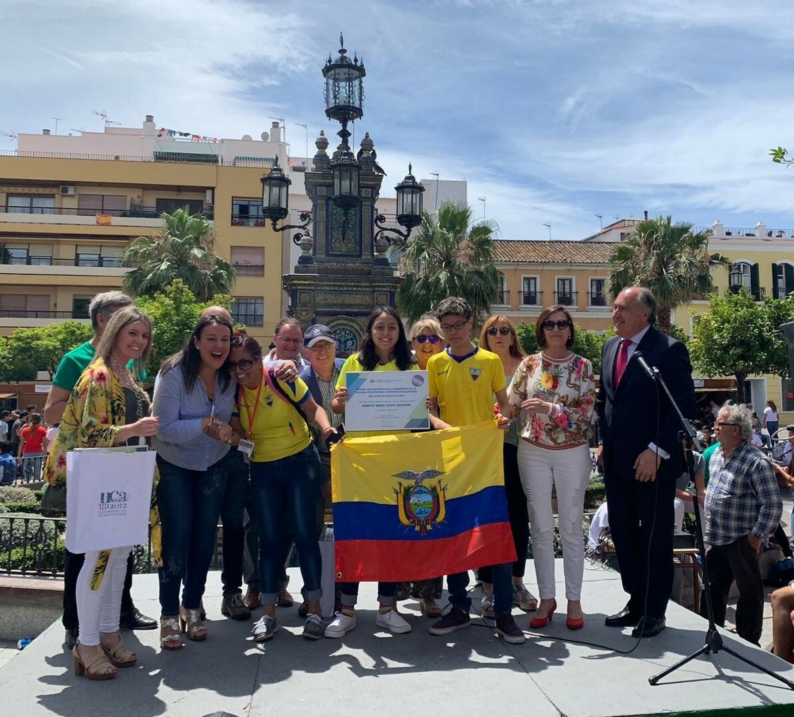 Landaluce, durante un acto en la Plaza Alta.