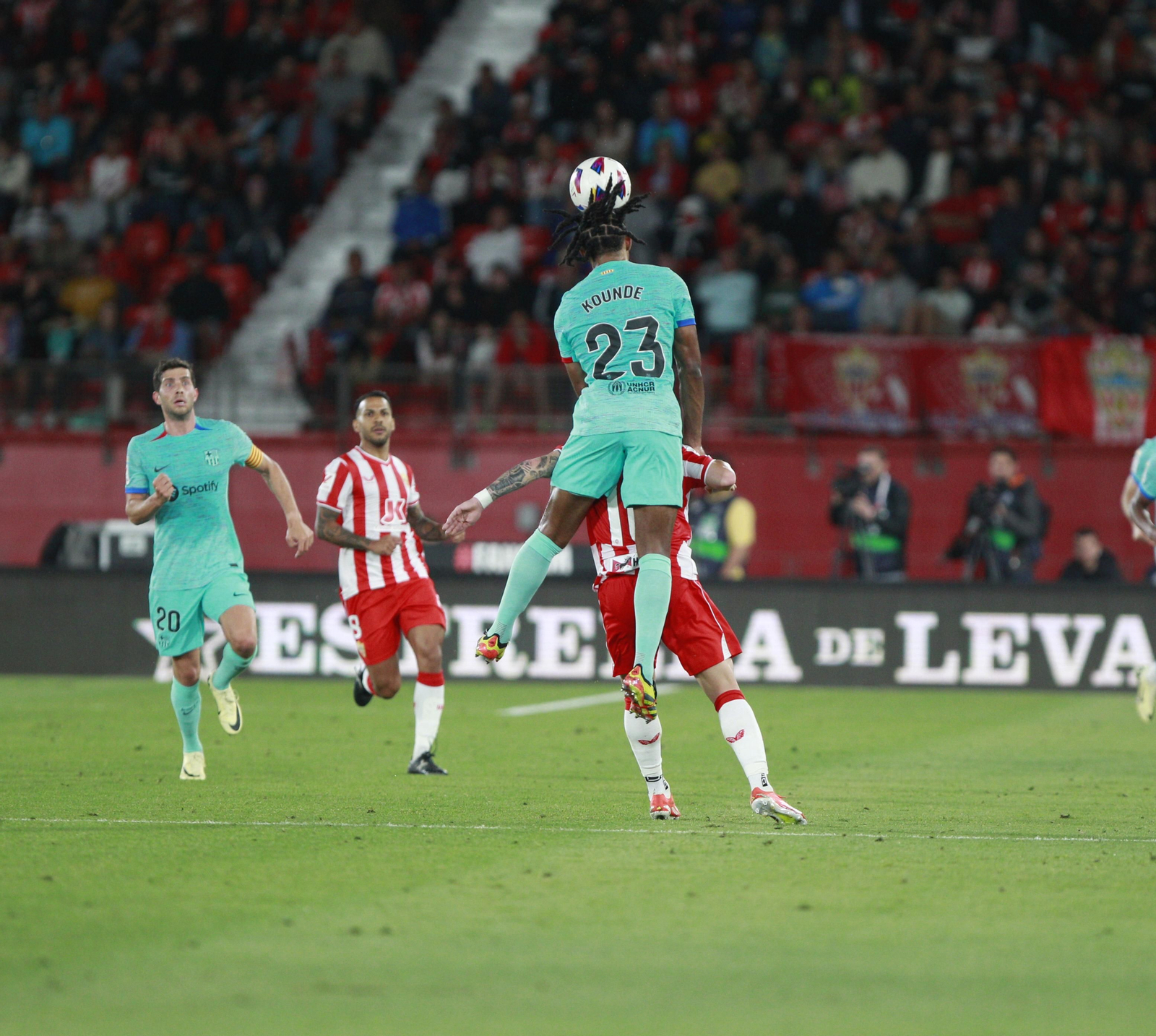 Las mejores imágenes del partido U.D. Almería-F.C. Barcelona