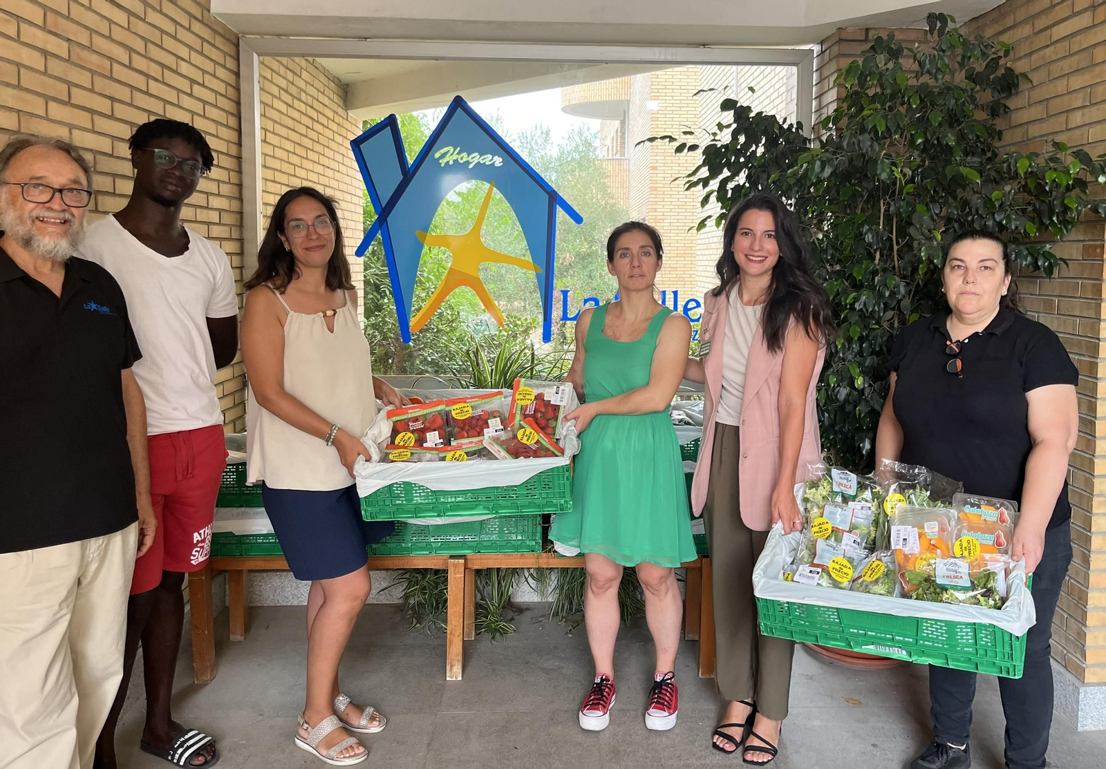 Una de las donaciones al Hogar La Salle.