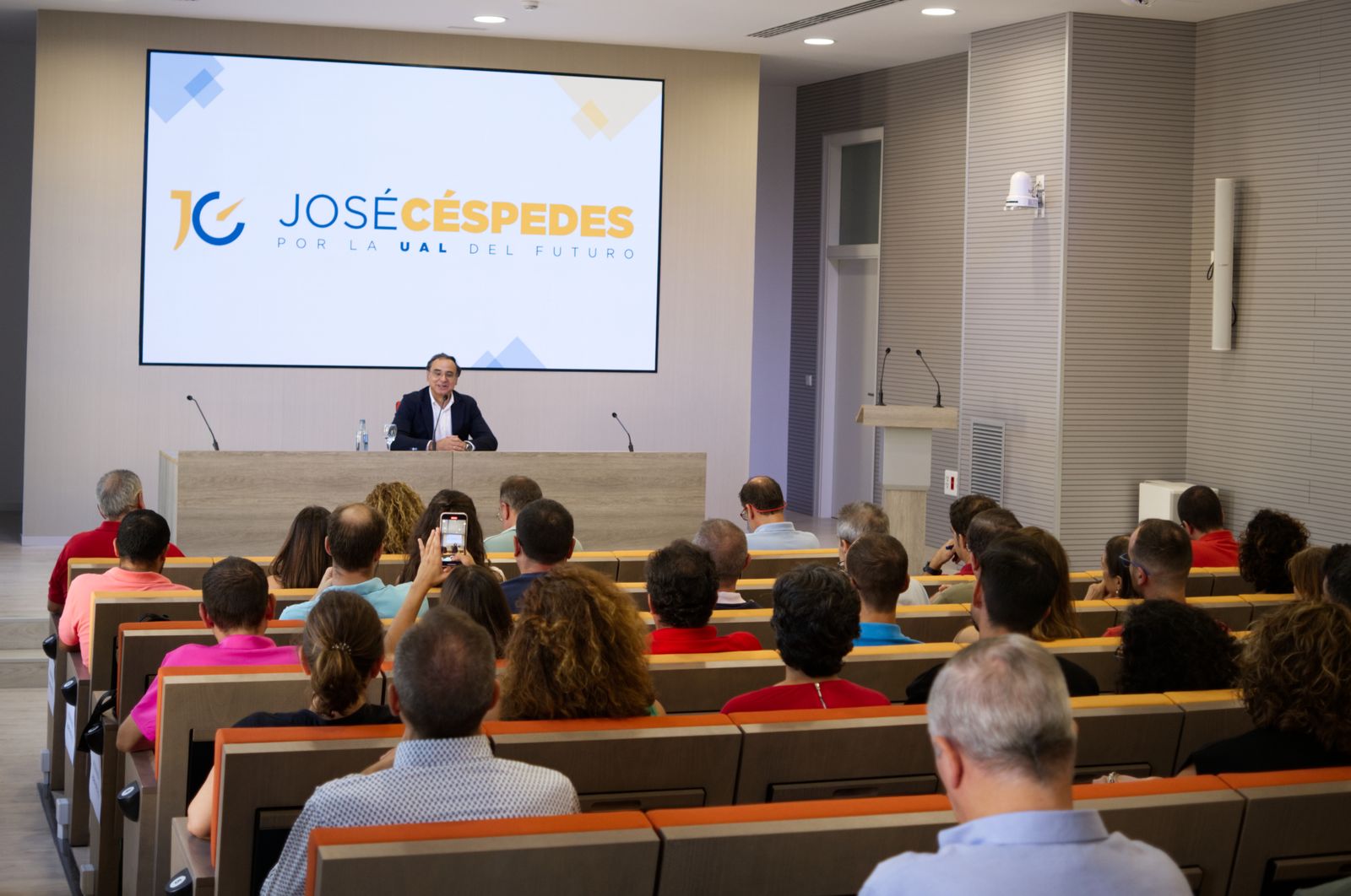 Presentación de José Céspedes como precandidato a rector de la UAL.