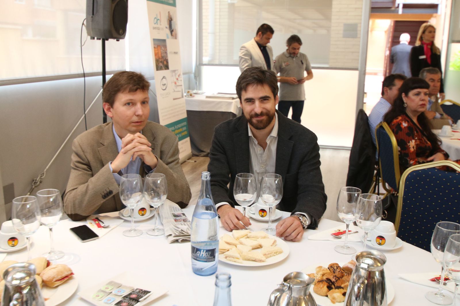 Las imágenes del Foro con el presidente de CEHAT