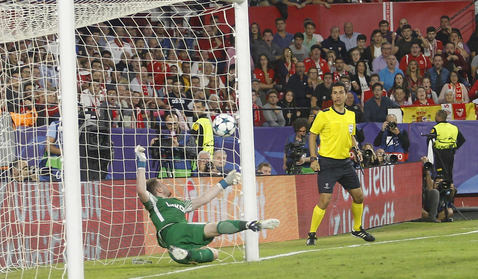 Las imágenes del Sevilla-Spartak