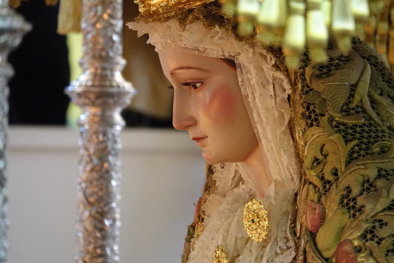 Las fotos de Estudiantes, en el Lunes Santo de Málaga