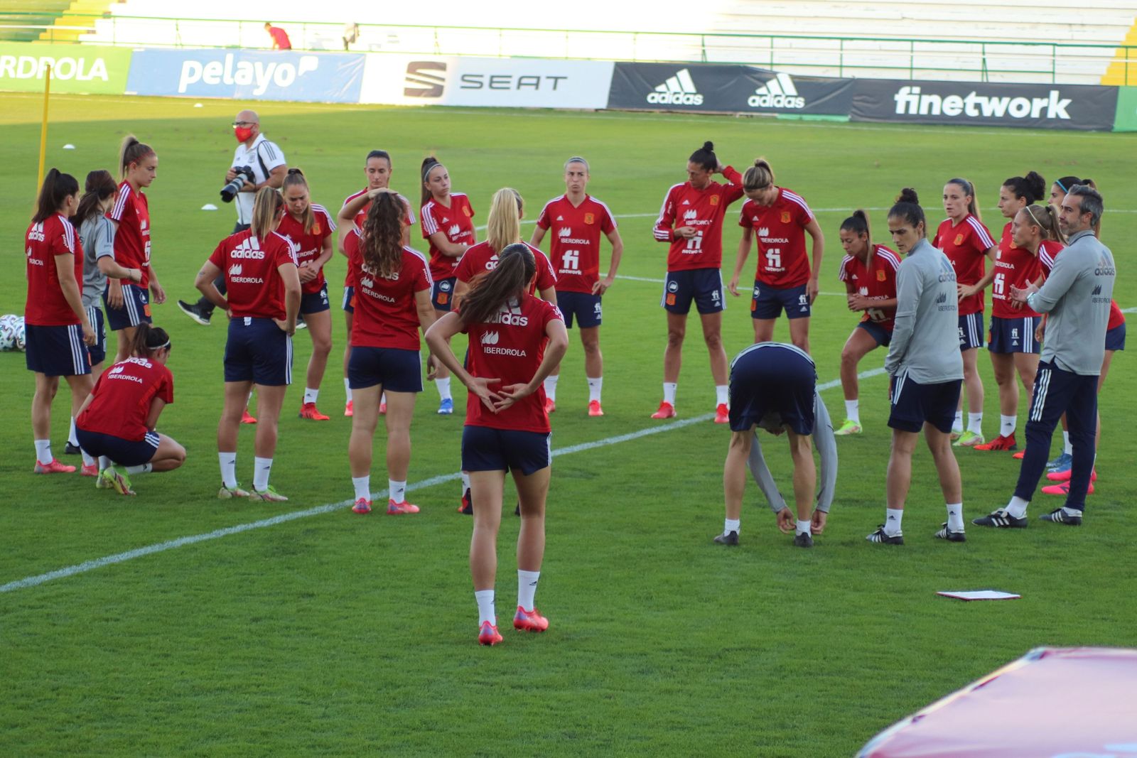 Las jugadoras de la selección española, durante un entrenamiento en Cáceres en octubre pasado.
